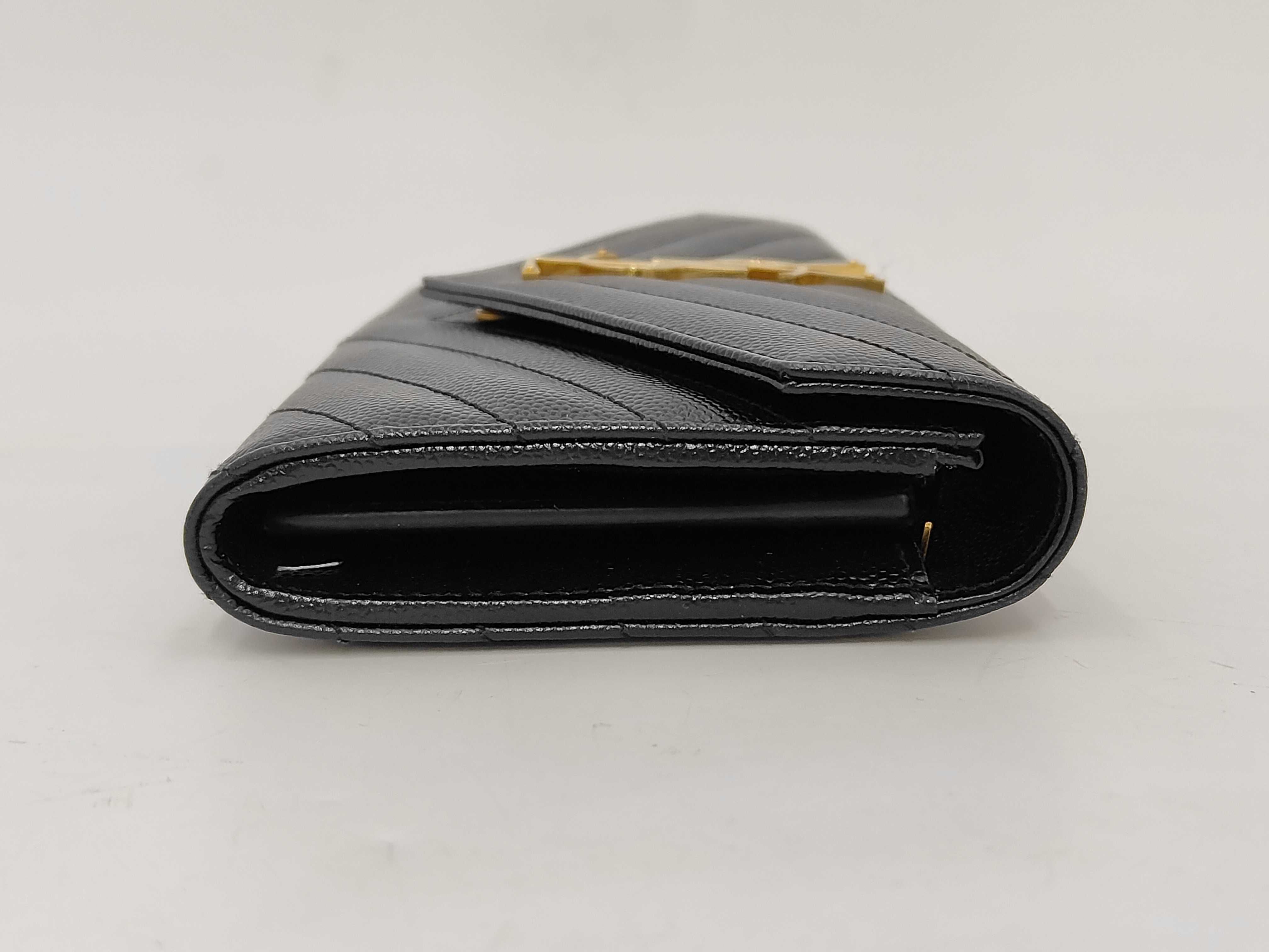 wallet — view 4