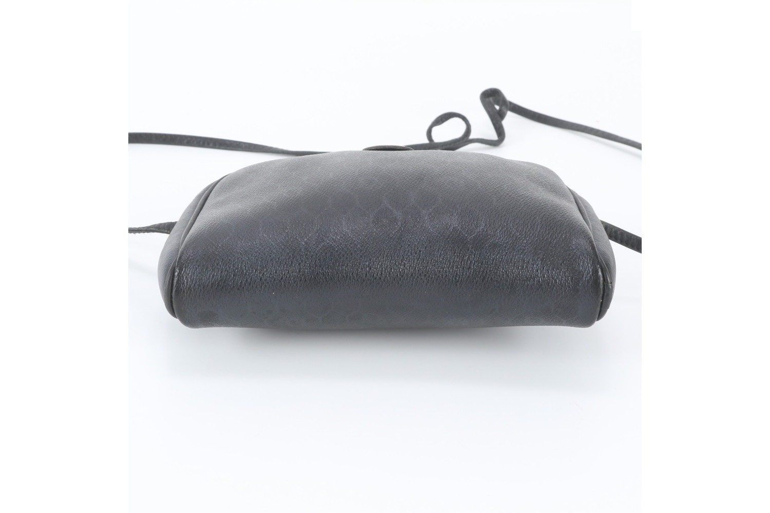 Honeycomb pattern leather shoulder bag, crossbody bag. — view 6