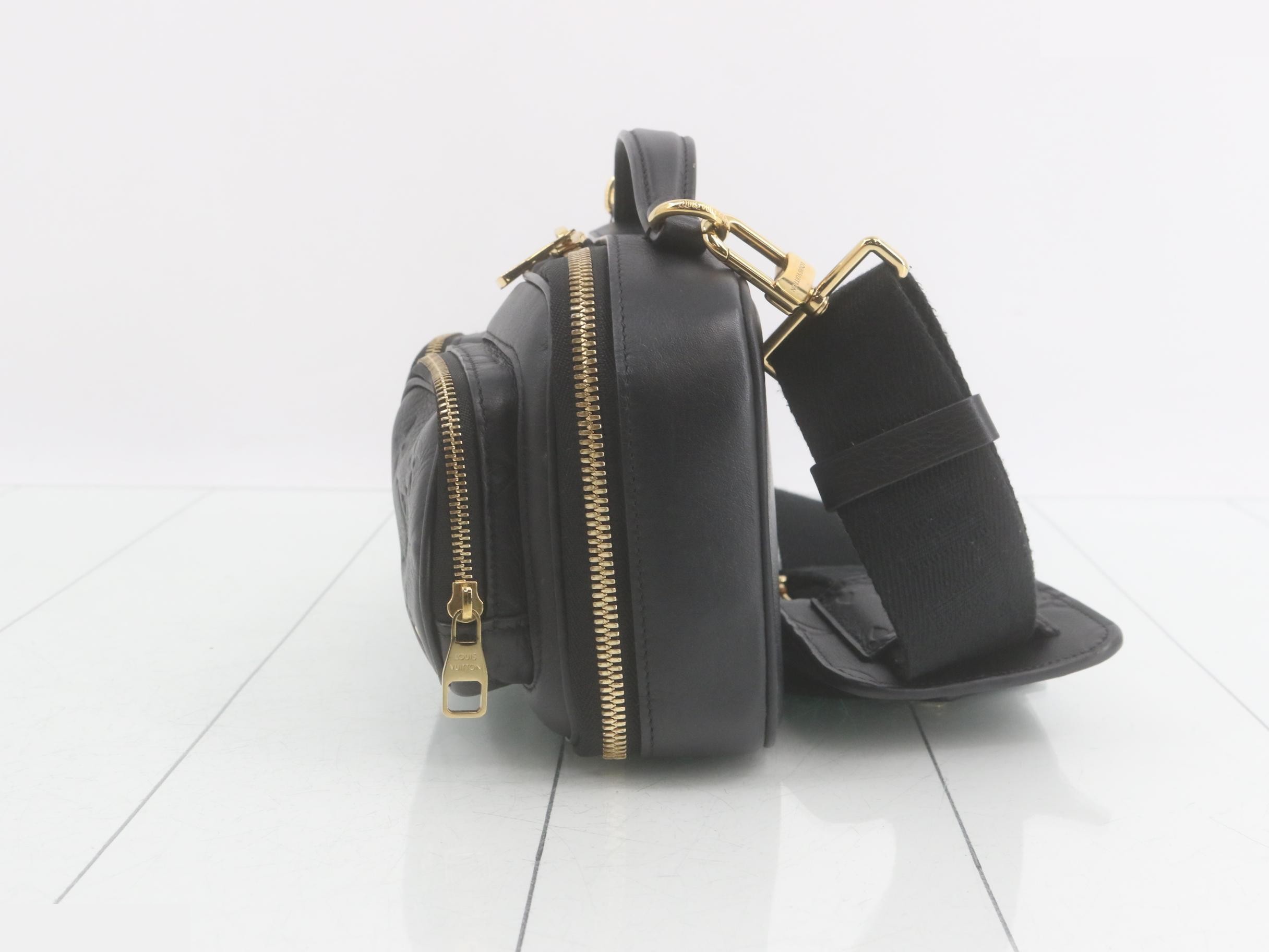 LV 2-Way Bag Utility Crossbody M80450 / IC Chip — view 3
