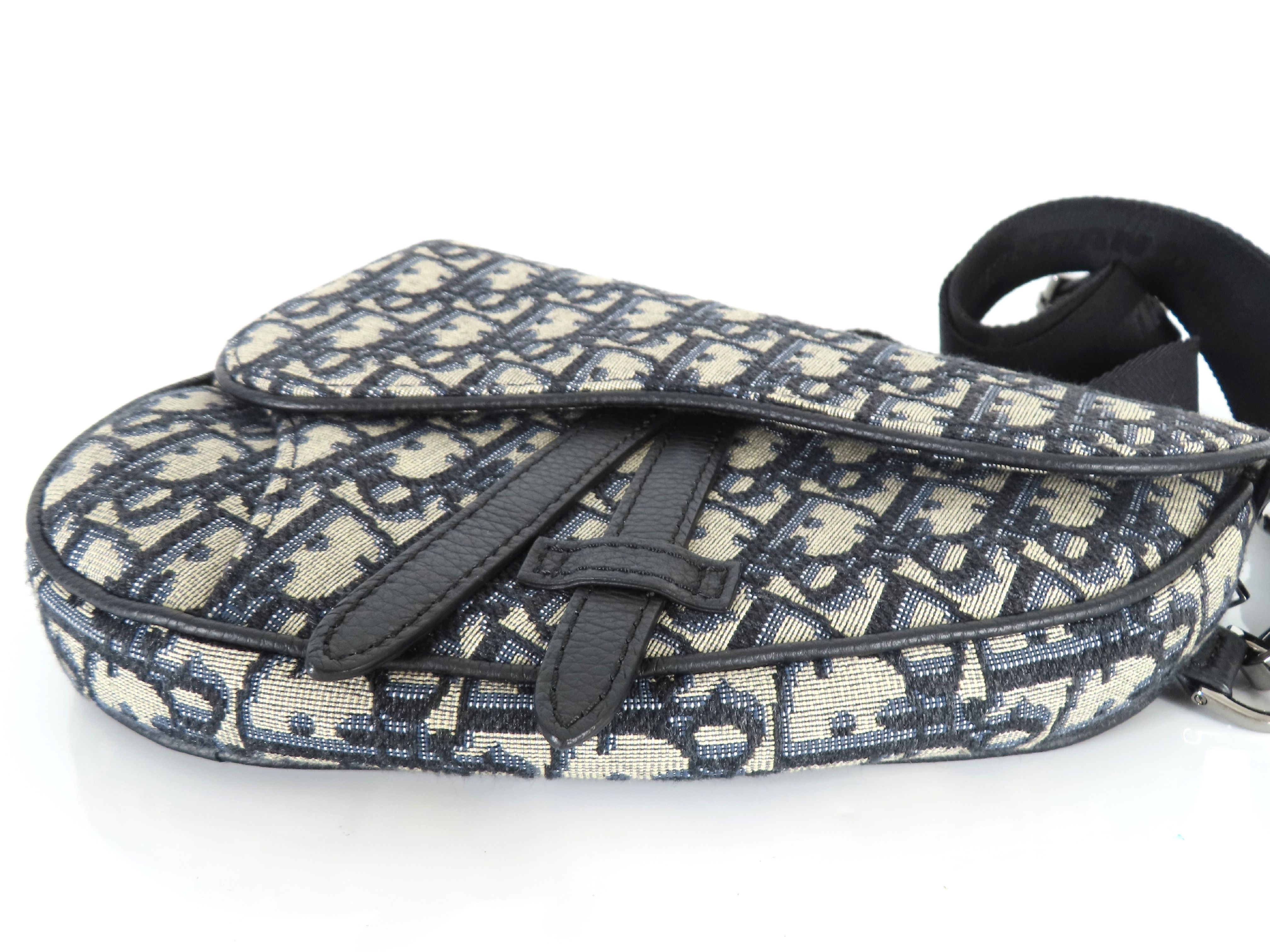 Oblique Saddle Bag Shoulder Bag — view 7