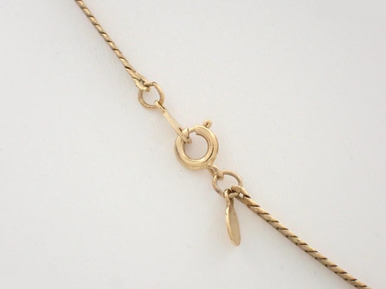 Necklace, neck circumference approximately 40 cm — view 2