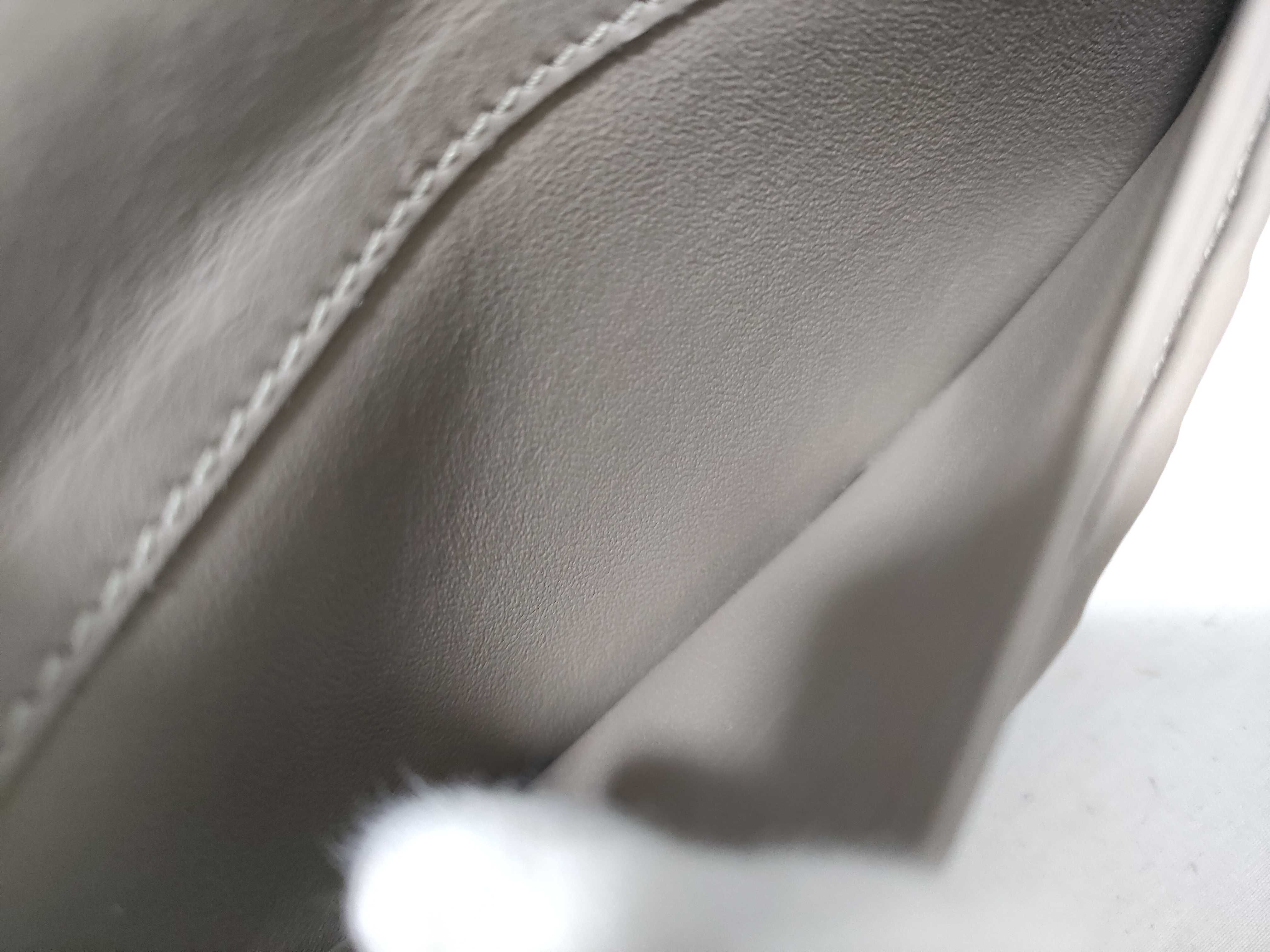 Peekaboo Wallet — view 13