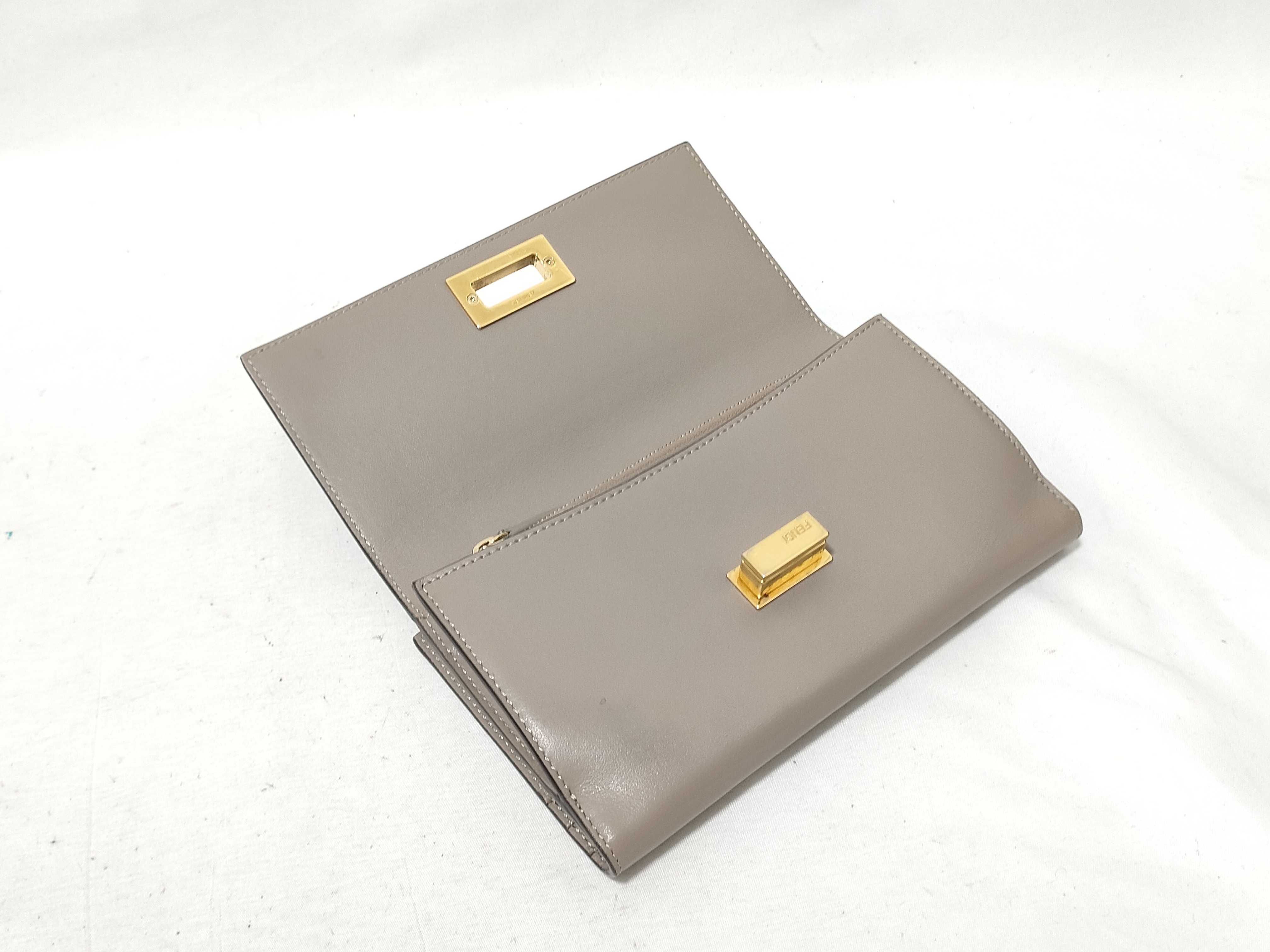 Peekaboo Wallet — view 15