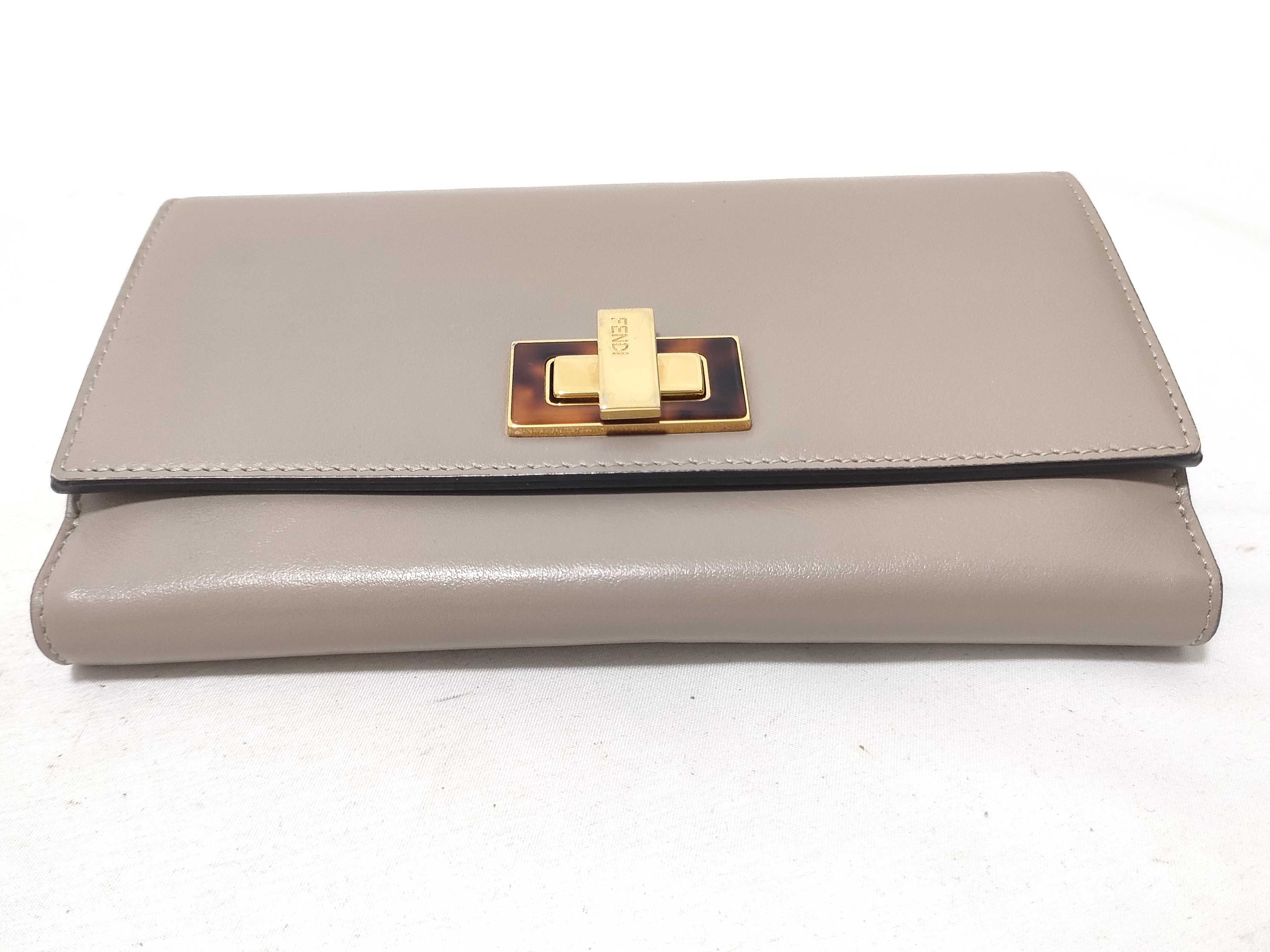 Peekaboo Wallet — view 3