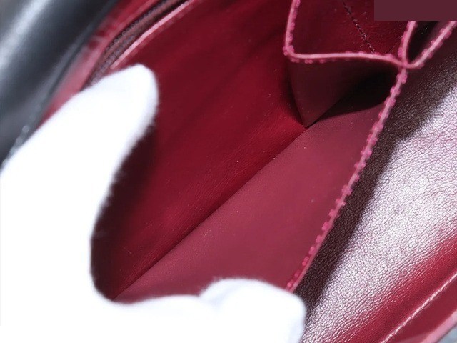 Matelassé lambskin shoulder bag, serial number 0. — view 7
