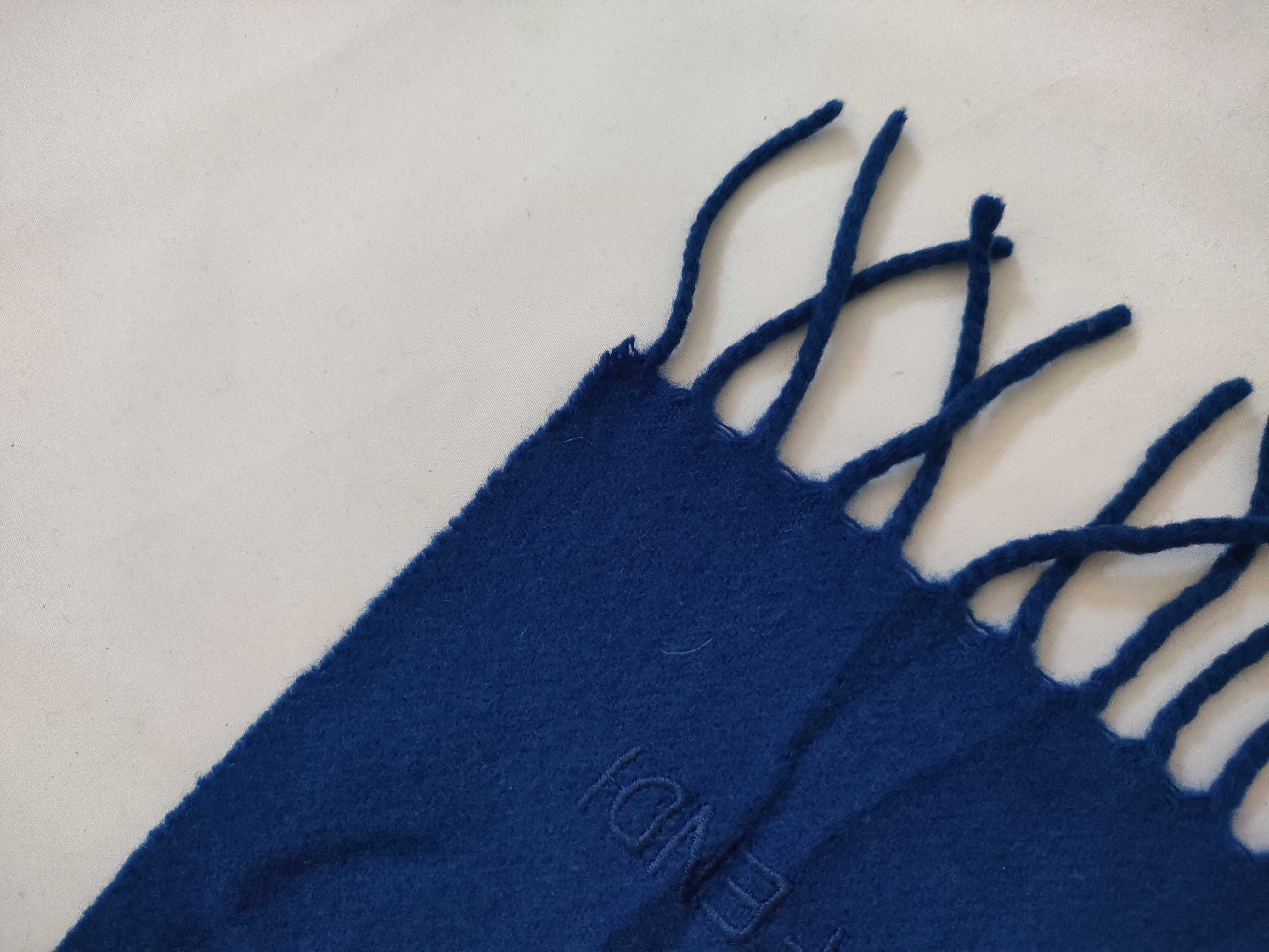 Scarf and other accessories — view 9