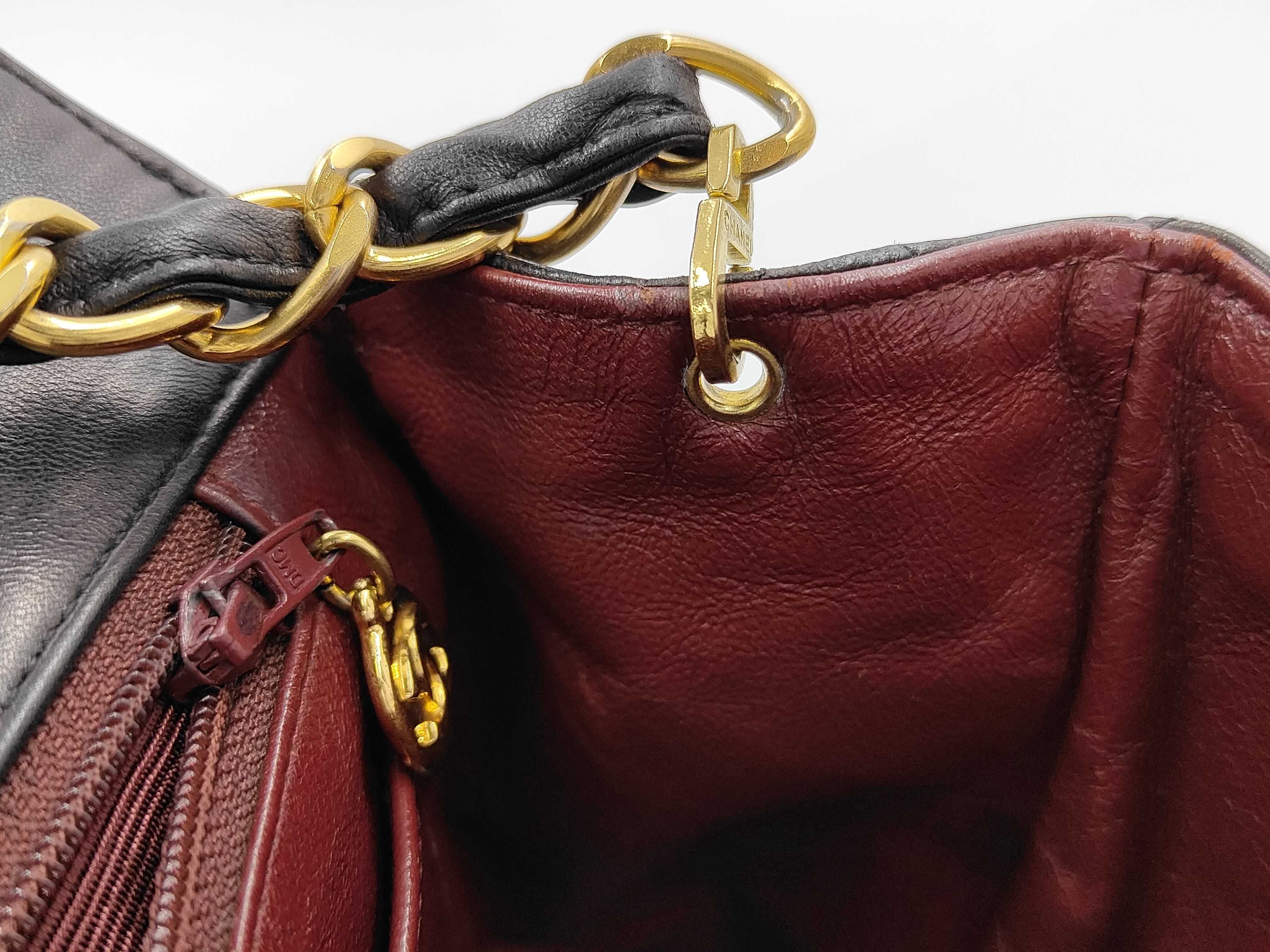 Matelassé 25 Double Chain Shoulder Bag — view 8