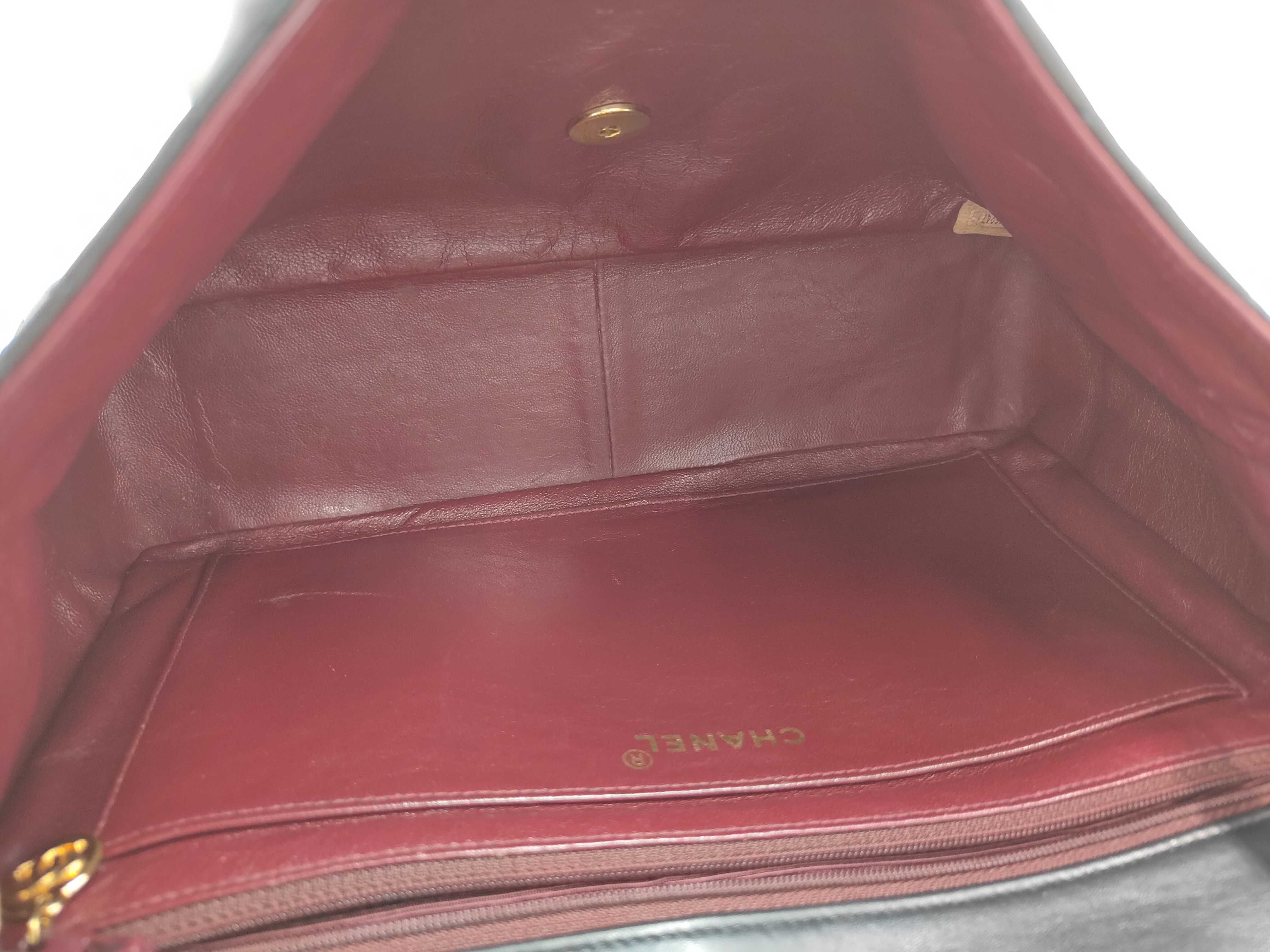 Matelassé 25 Double Chain Shoulder Bag — view 9