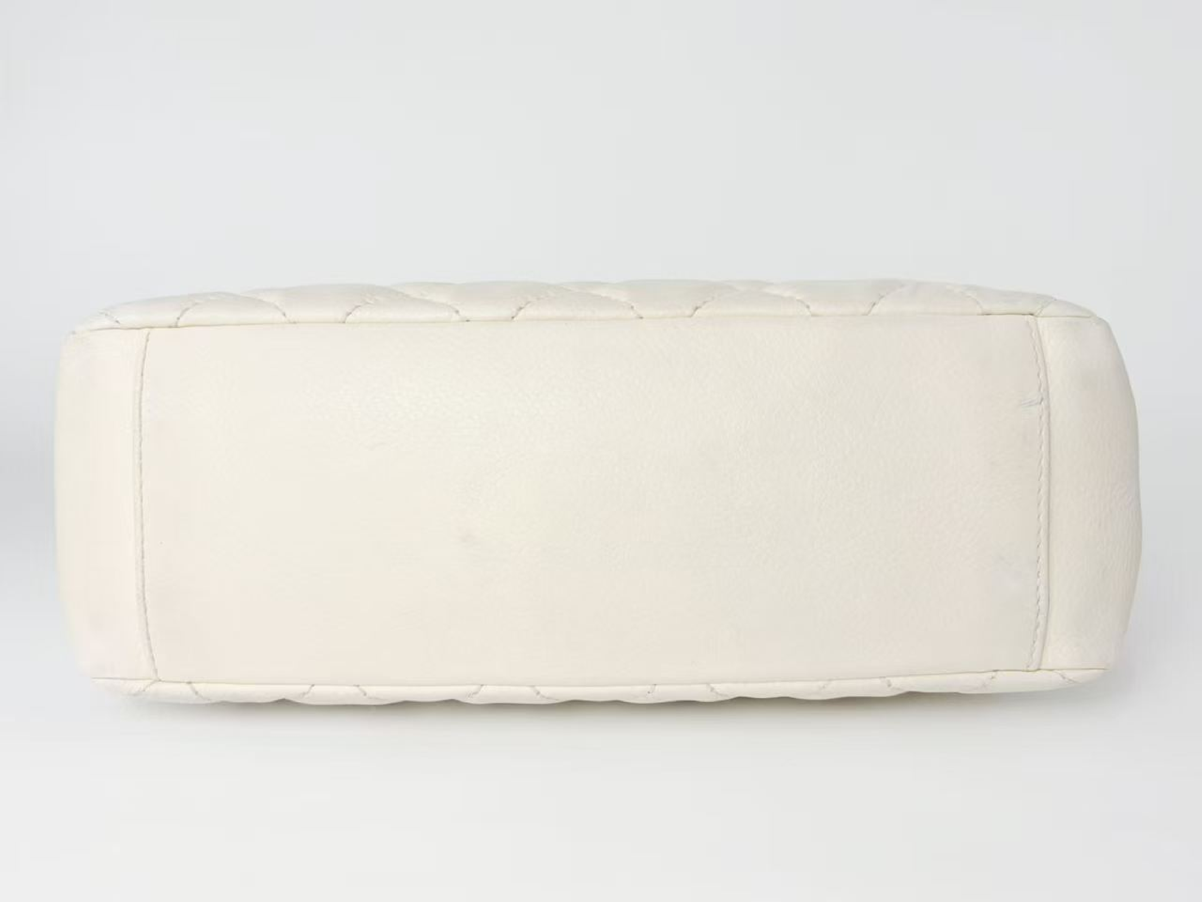 Caviar Skin Shoulder Bag — view 3