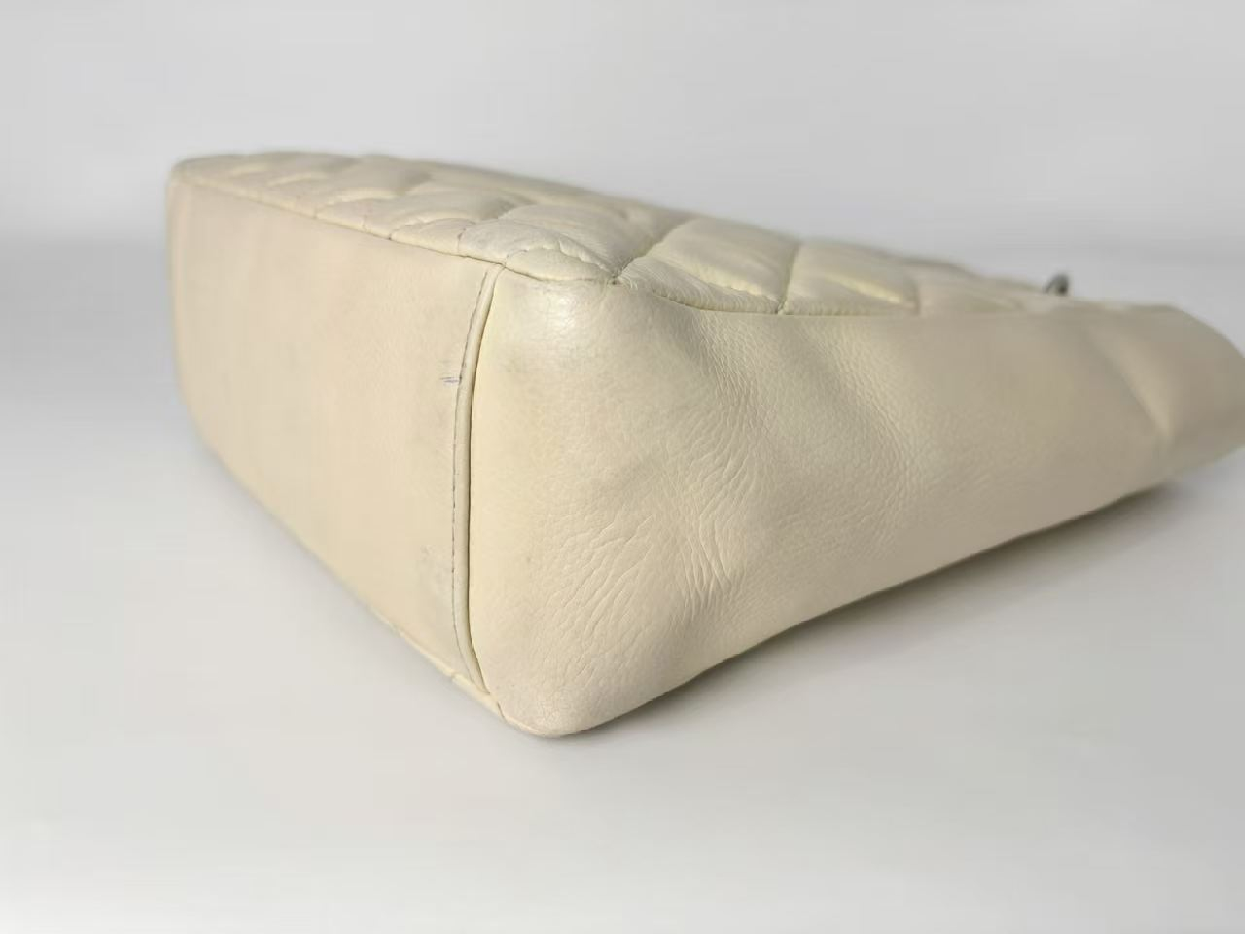 Caviar Skin Shoulder Bag — view 7