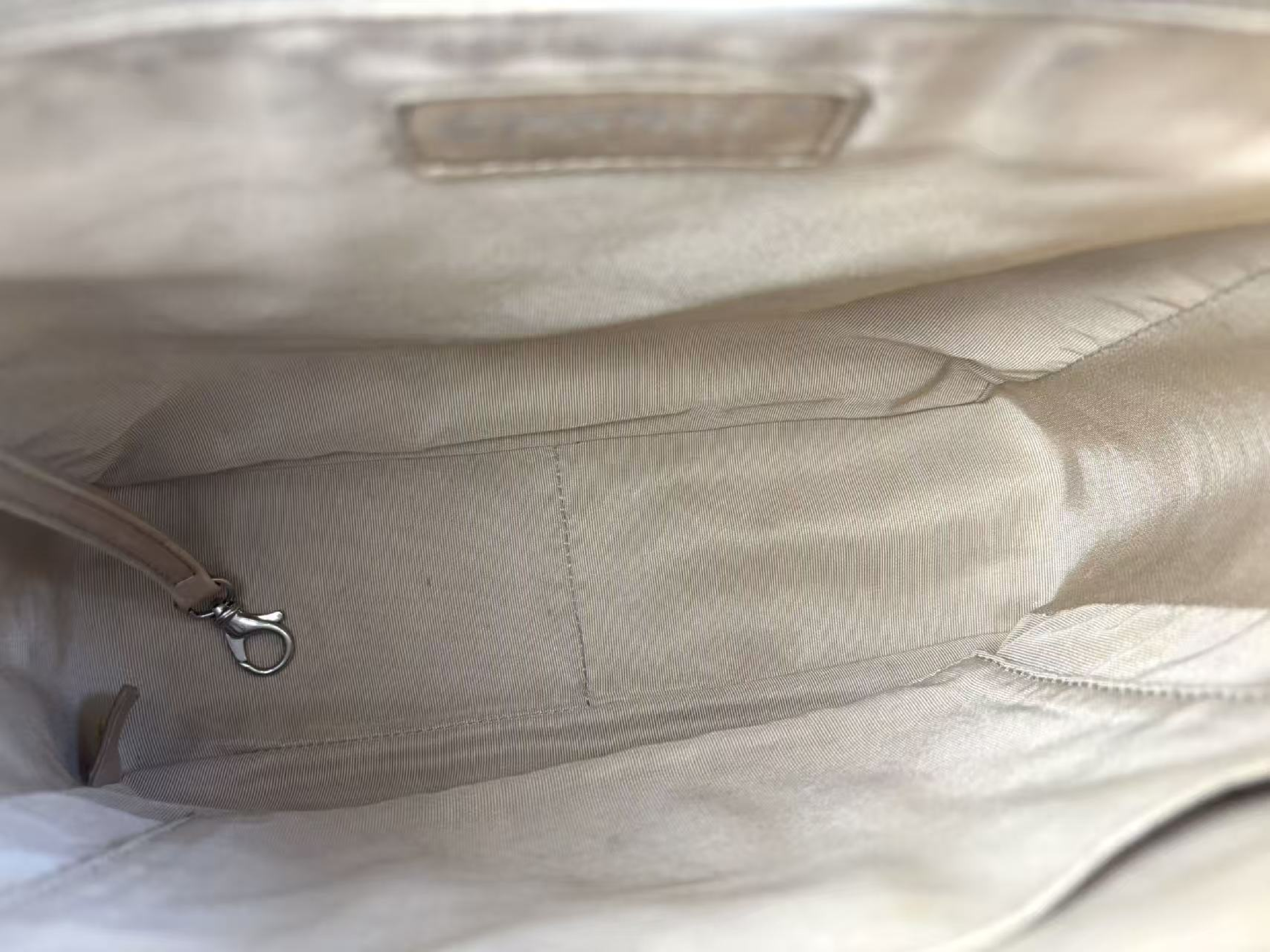 Caviar Skin Shoulder Bag — view 9