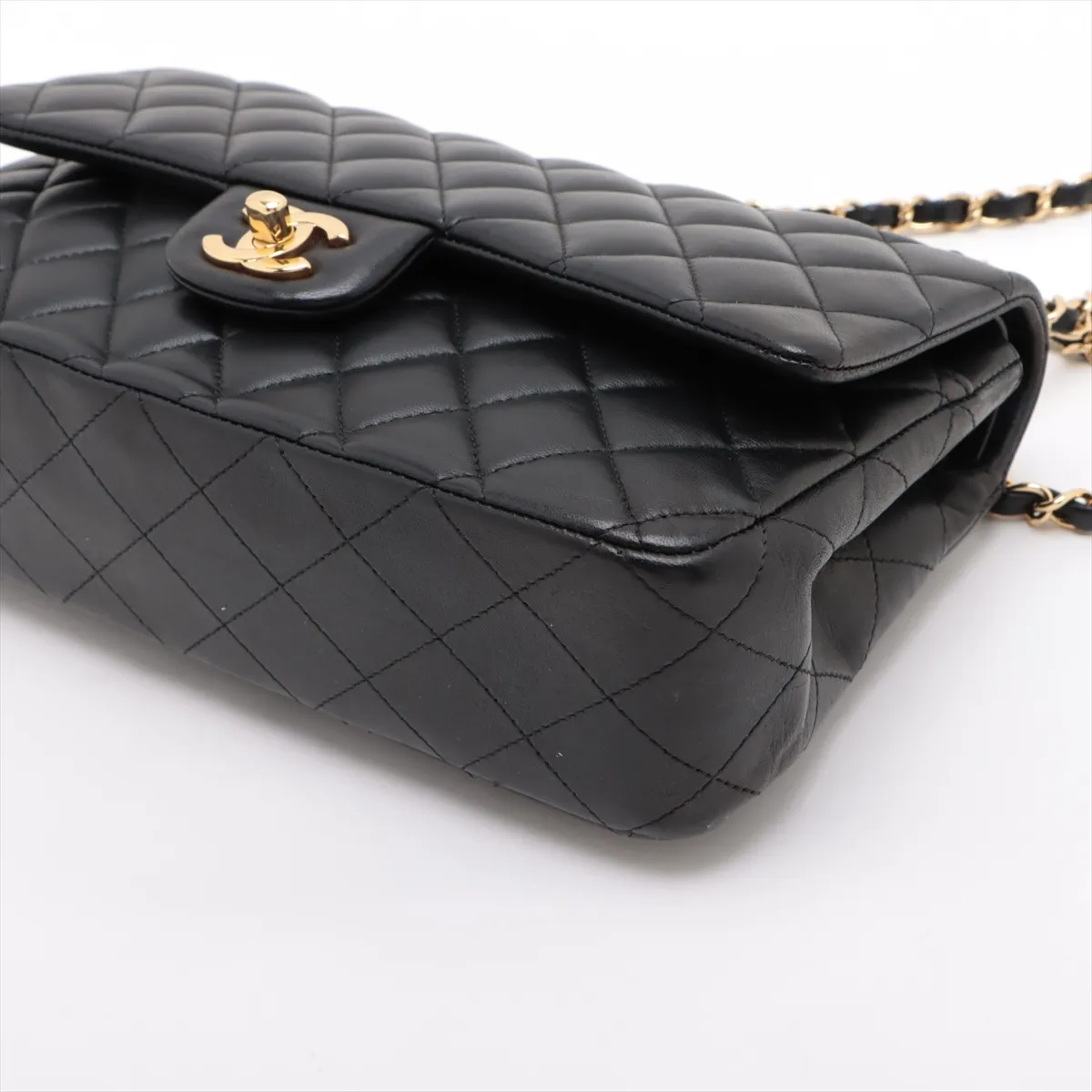 [Individually wrapped] Chanel Matelasse lambskin double flap double chain bag black gold hardware 23814459 23rd series A01112 — view 3