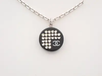 Vintage Classic (Precious Metal) Necklace Pendant, Chain approx. 46cm