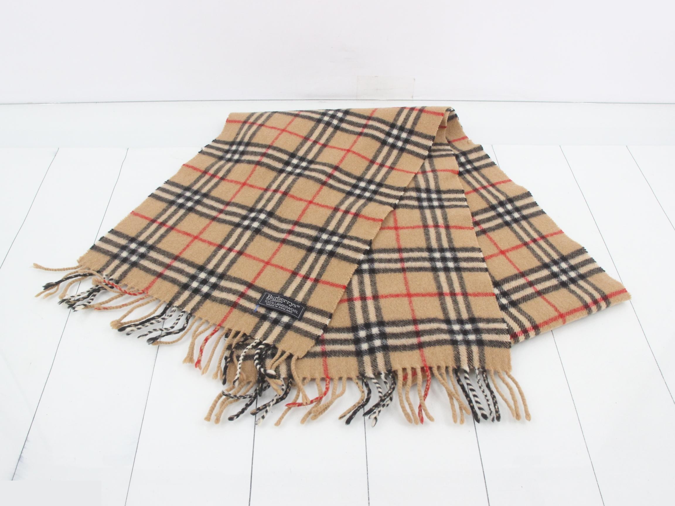 Other lines: Small items, accessories, and scarves — view 2
