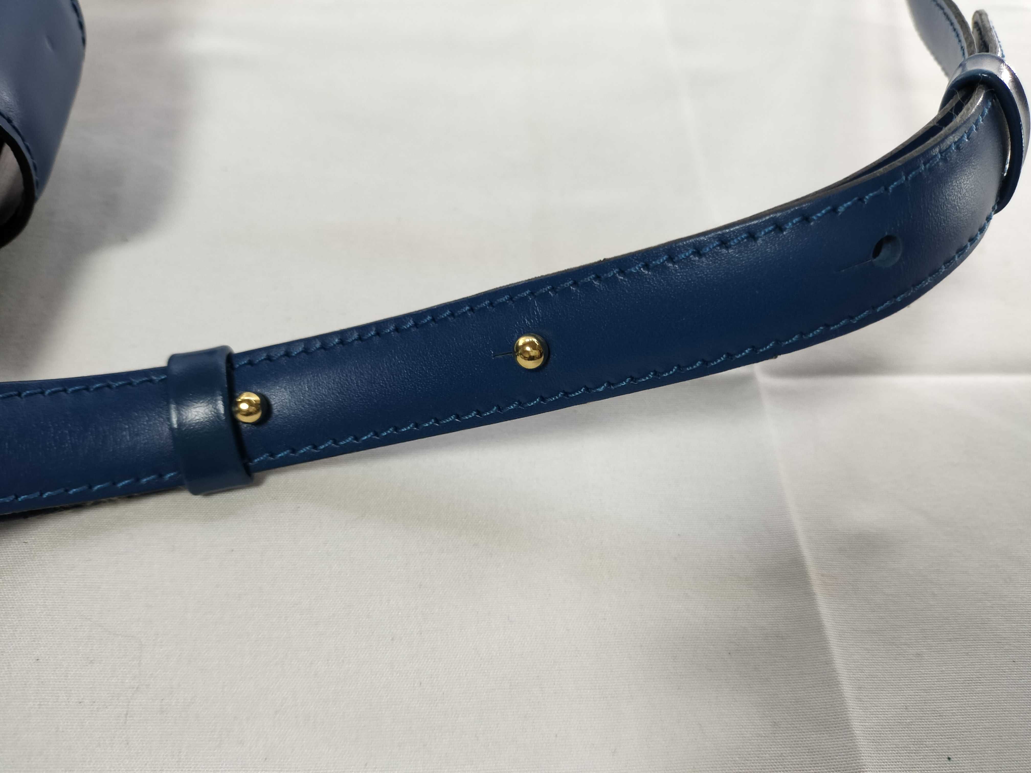 Epi Cluny Blue Shoulder Bag — view 4