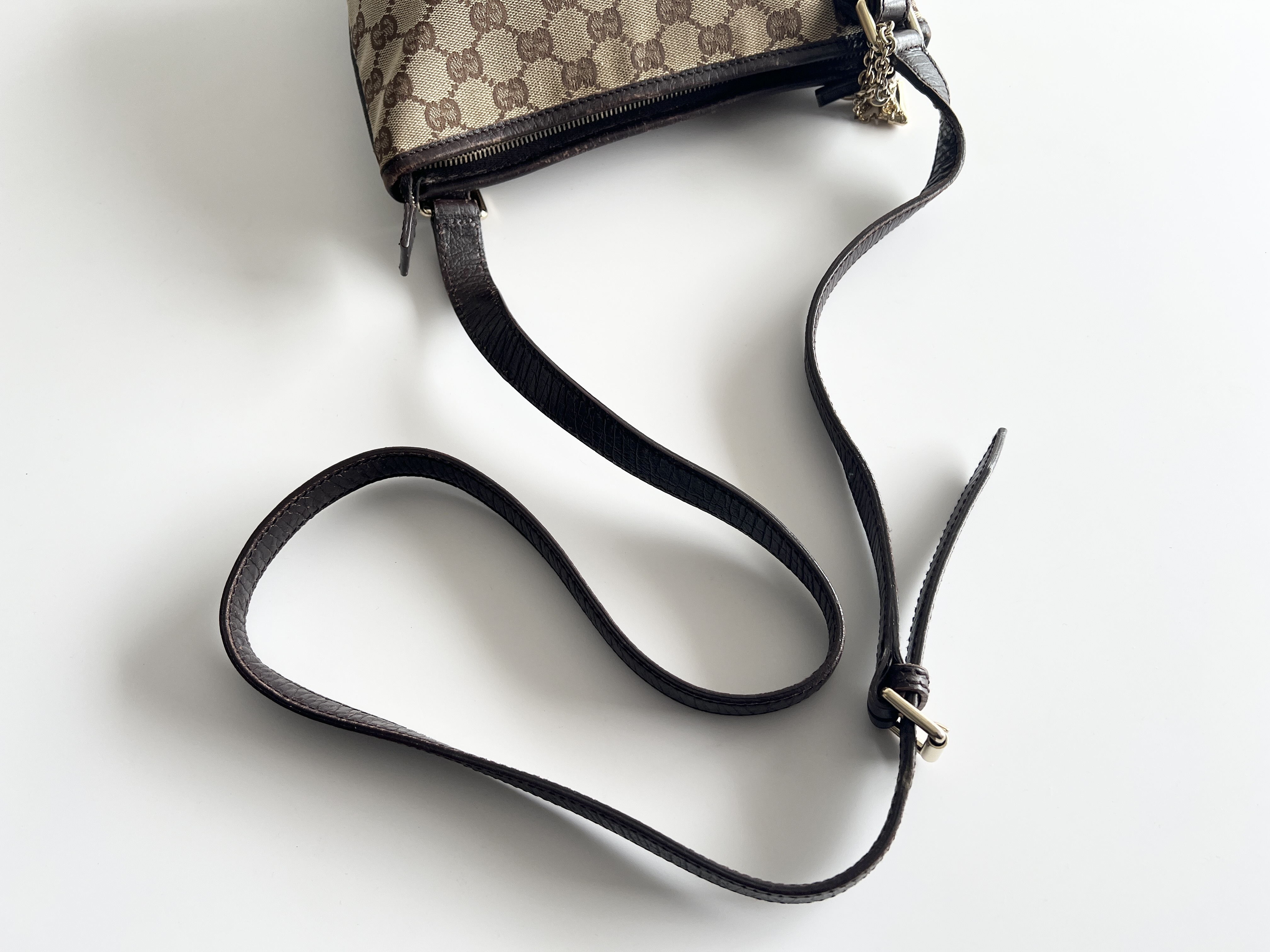 Sherry Line GG Charm Canvas Leather Shoulder Bag Messenger Bag Sacoche Shoulder Bag — view 3