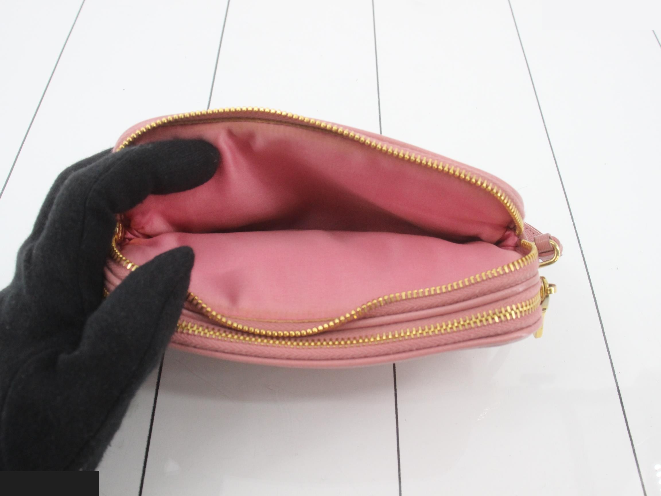 Bags, Handbags, Accessory Pouches — view 4