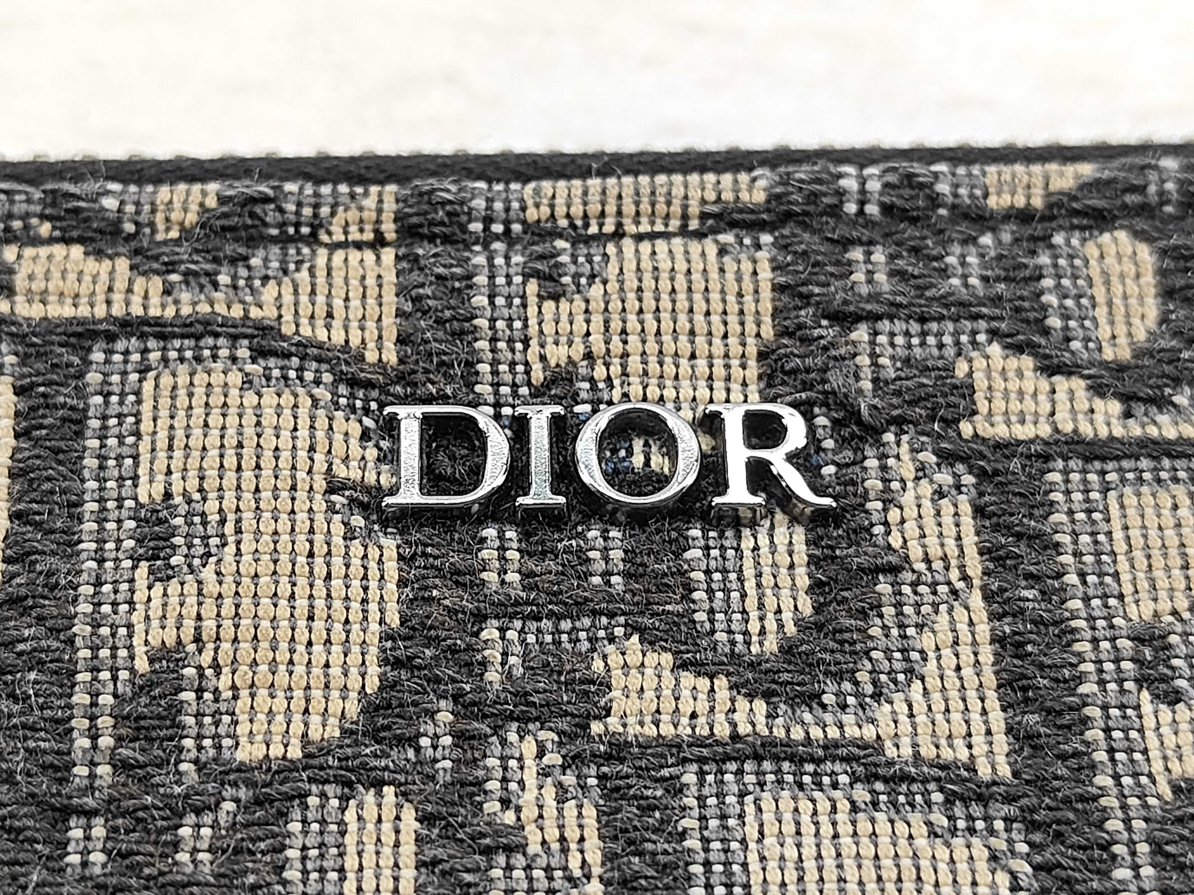 Trotter Oblique Clutch Bag Zip Pouch Wristlet Second Bag — view 7