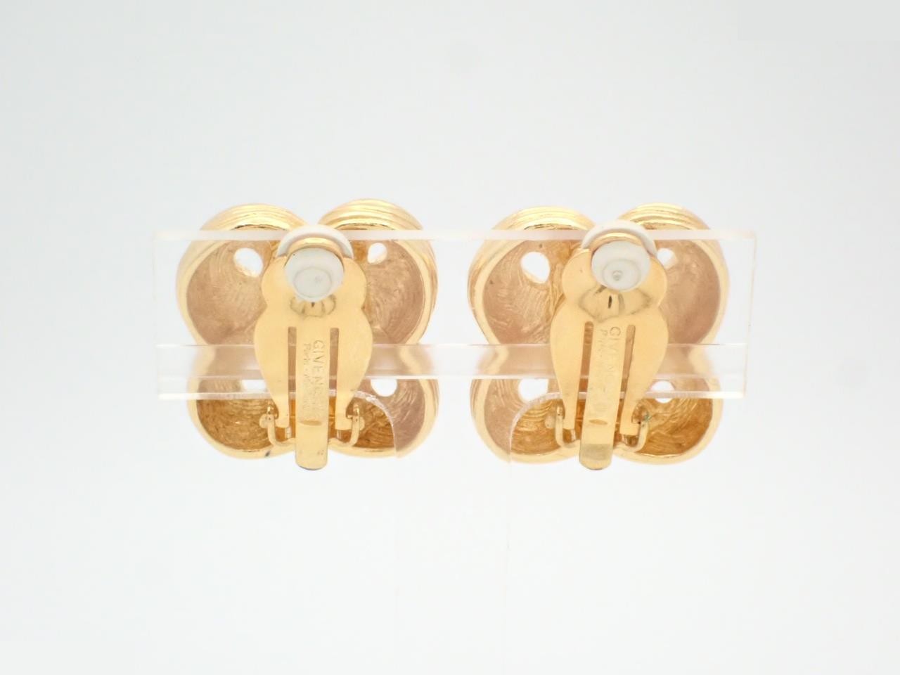 large earrings — view 2