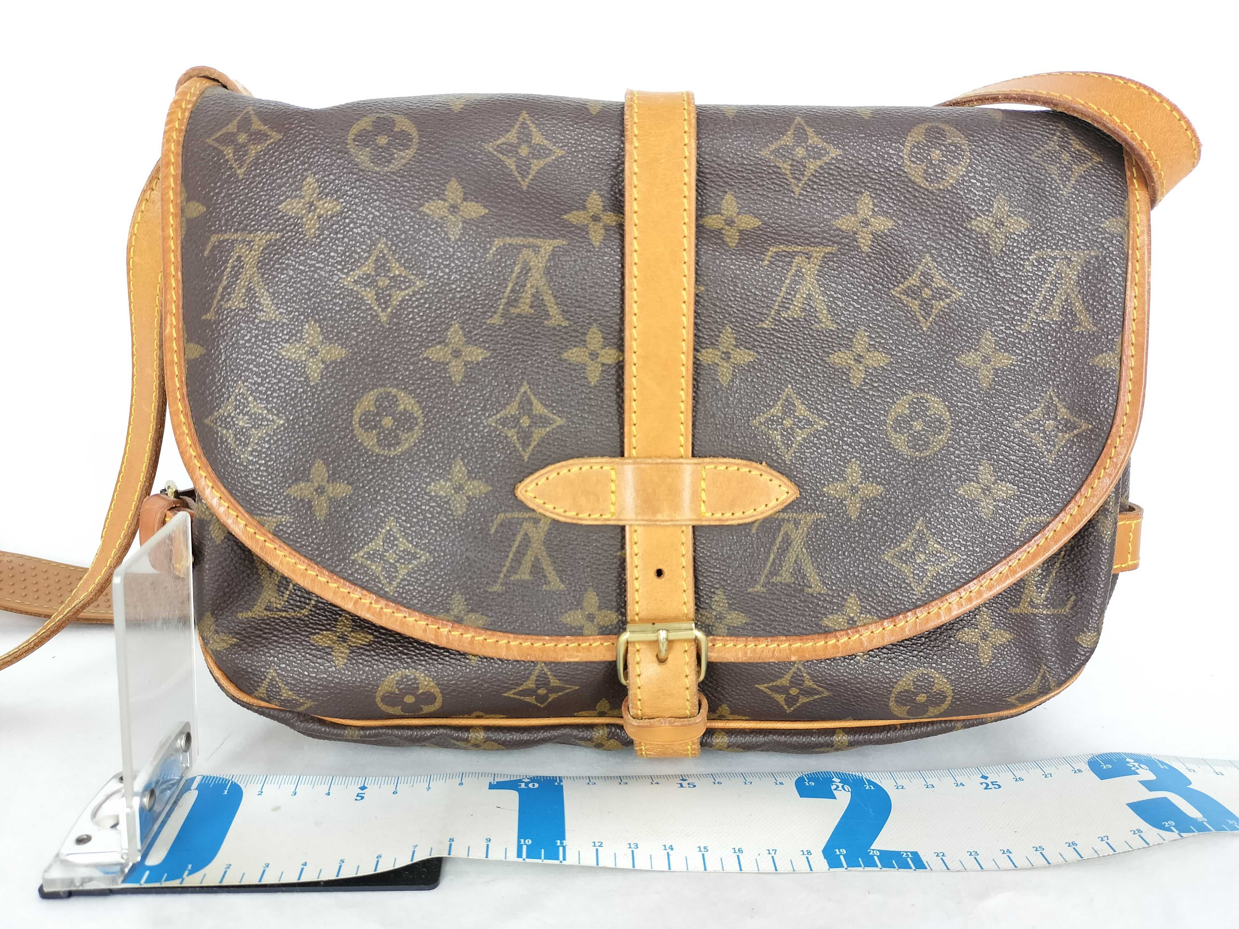 Monogram Louis Vuitton Saumur 30 Shoulder Bag Monogram M42256 Shoulder Bag — view 2