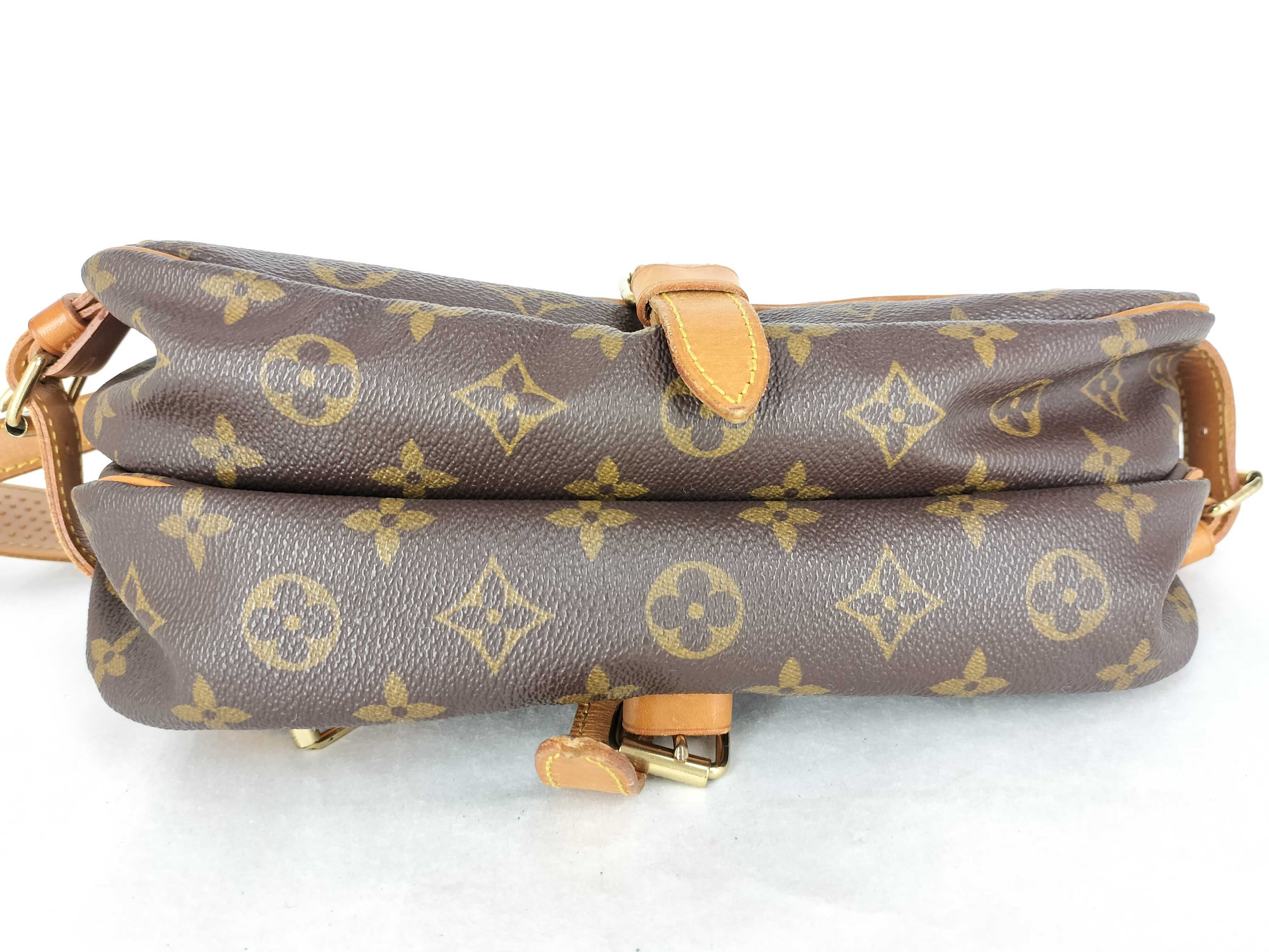 Monogram Louis Vuitton Saumur 30 Shoulder Bag Monogram M42256 Shoulder Bag — view 7