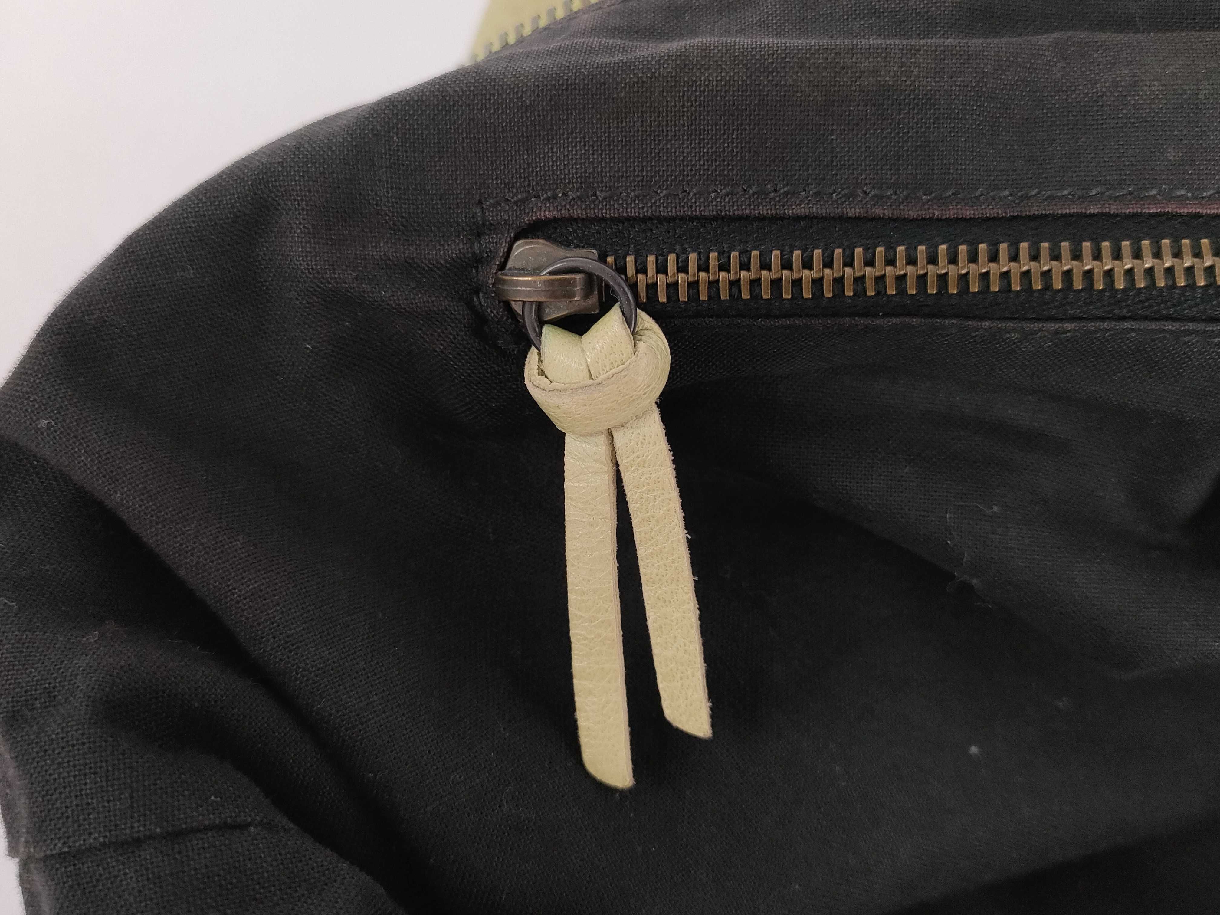 The Day One-Shoulder Bag, Green Handbag — view 13