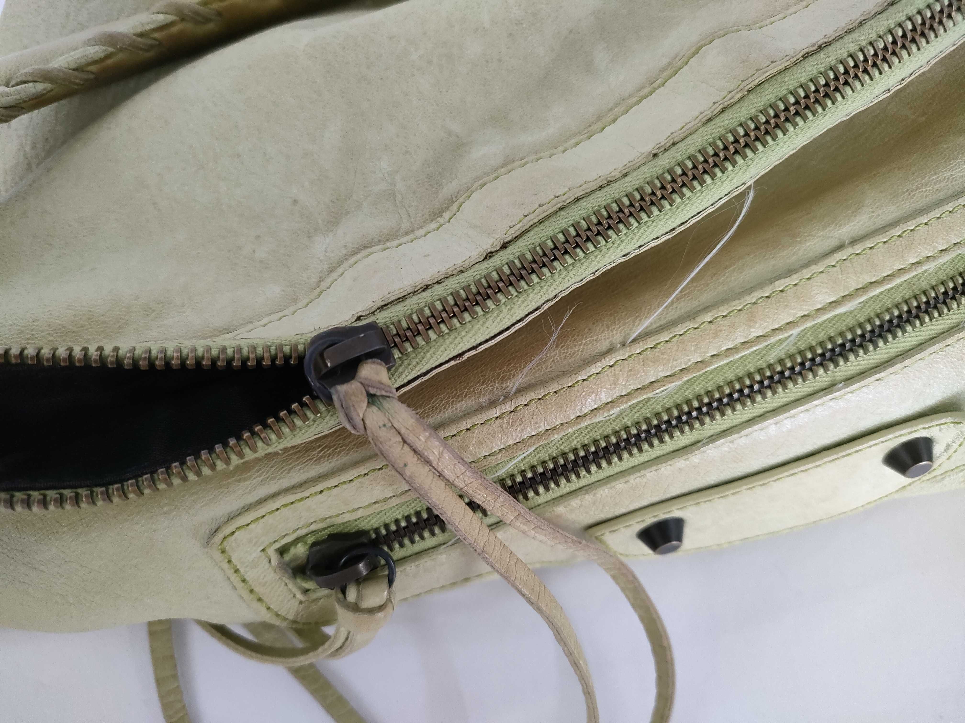 The Day One-Shoulder Bag, Green Handbag — view 14
