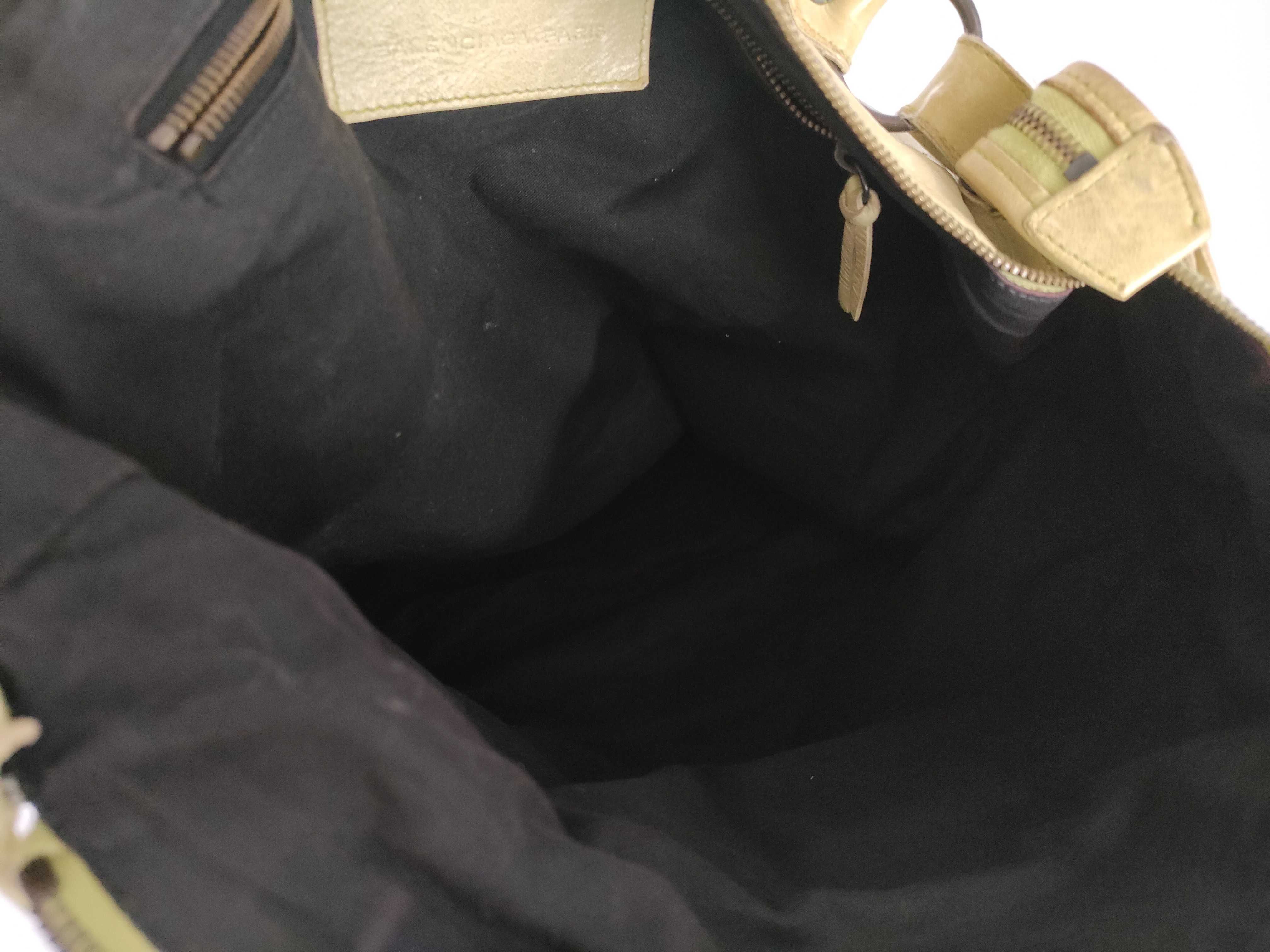 The Day One-Shoulder Bag, Green Handbag — view 9