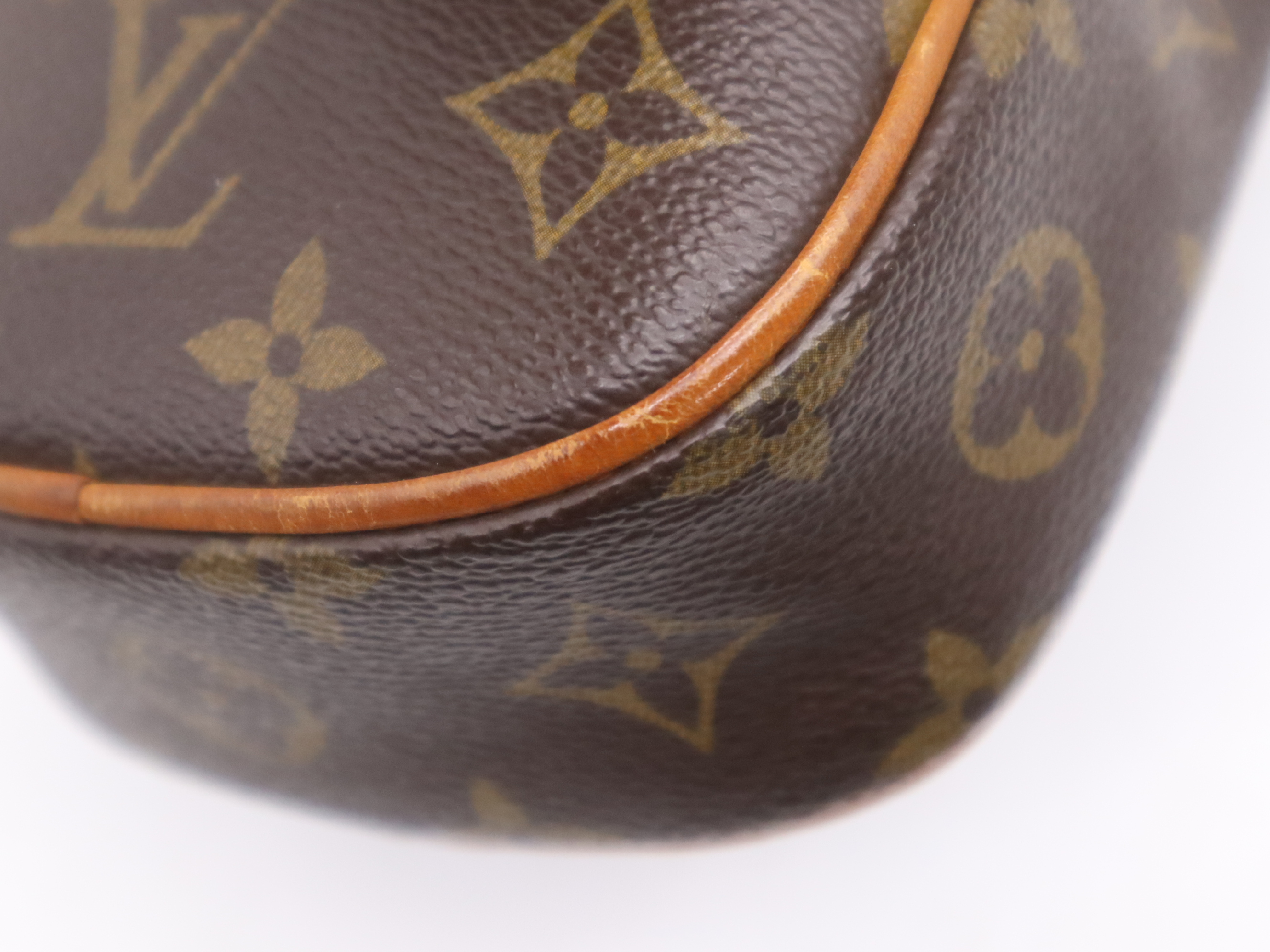 M51870 Monogram Pochette Gange Waist Bag — view 10