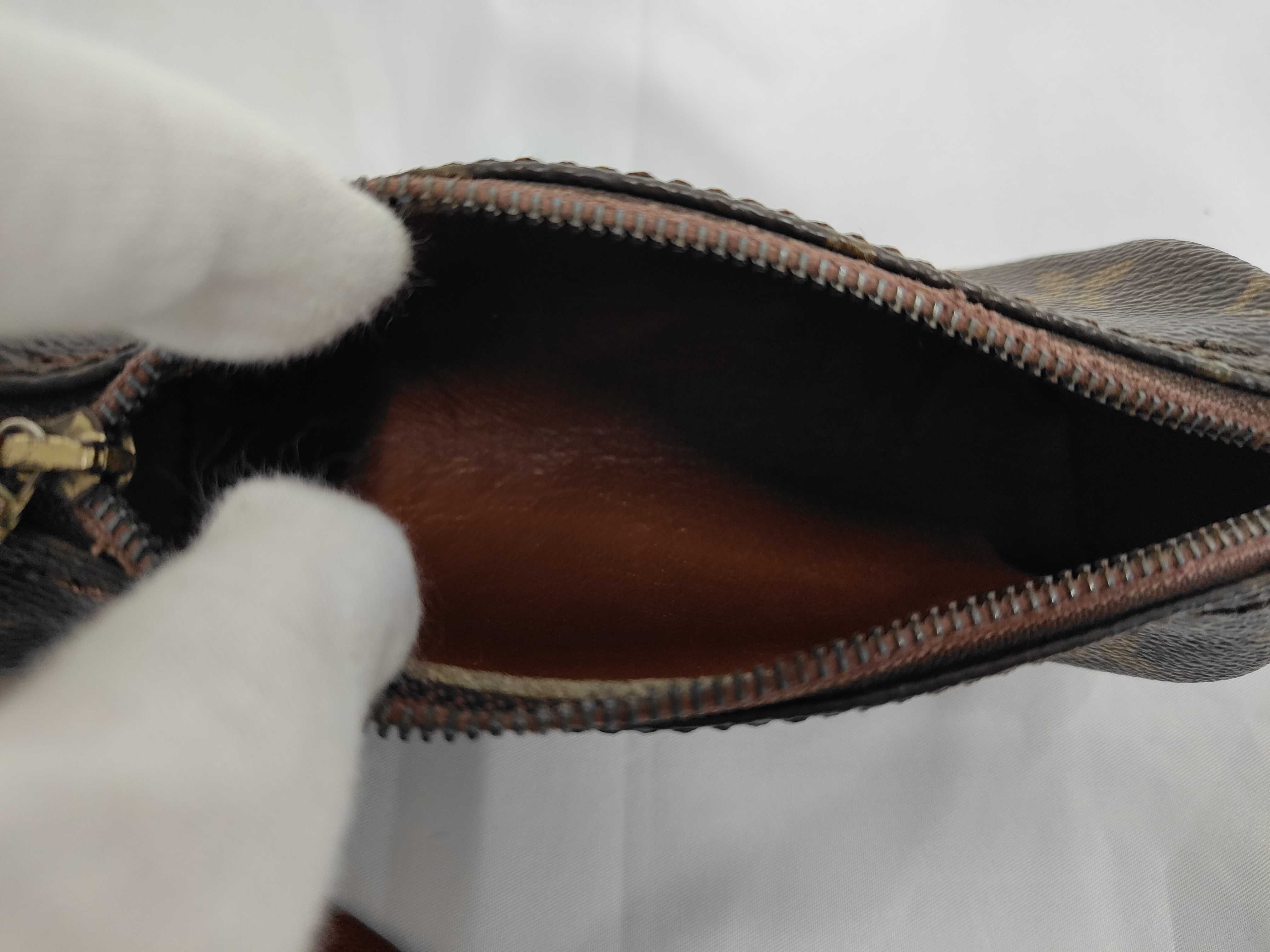 Monogram Louis Vuitton Monogram Pouch Papillon Pouch M51380 Pouch Handbag — view 4