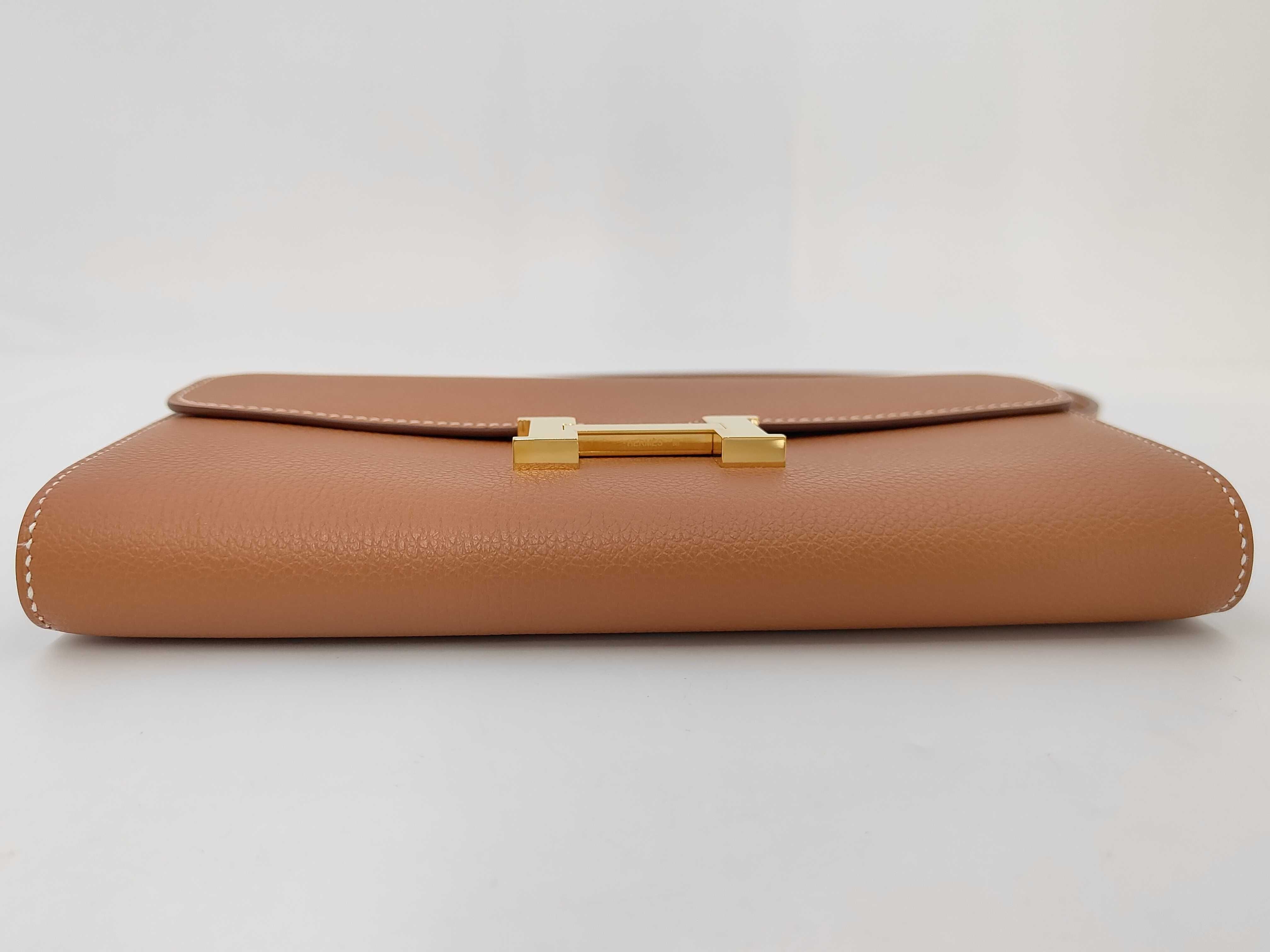 Constance Togo Evercolor Brown Shoulder Bag with Gold Hardware (K Stamp) — view 3