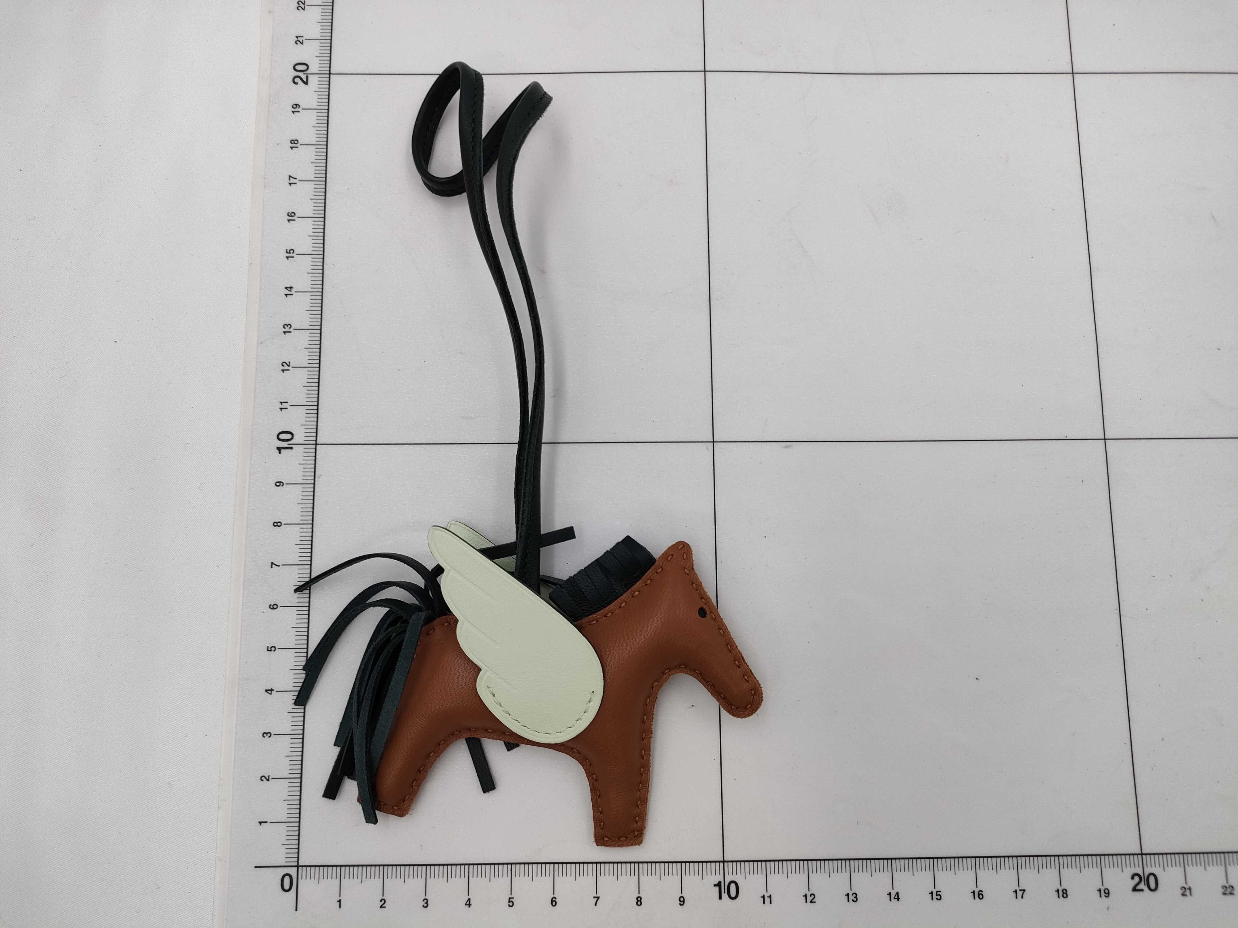 Rodeo Pegasus U-stamp charm — view 2