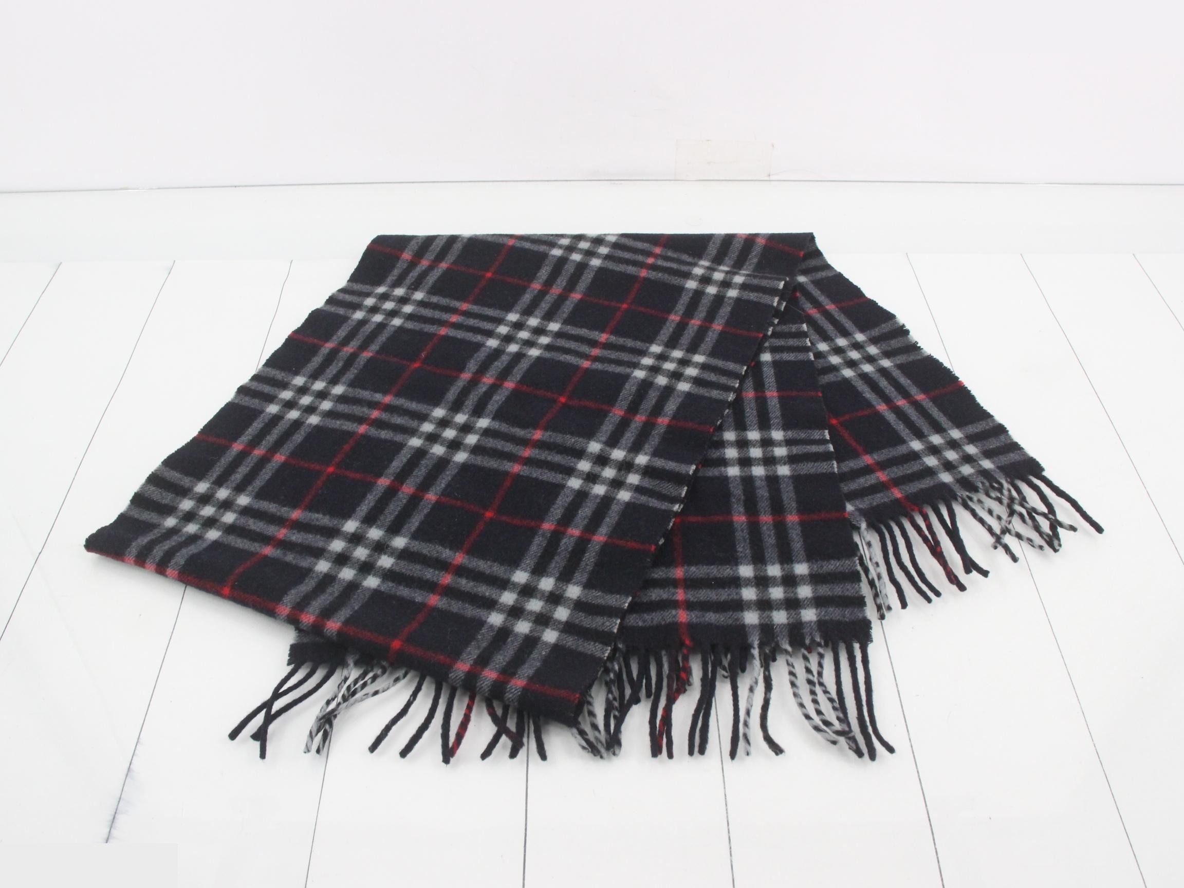 Scarf, Nova Check pattern, black — view 3