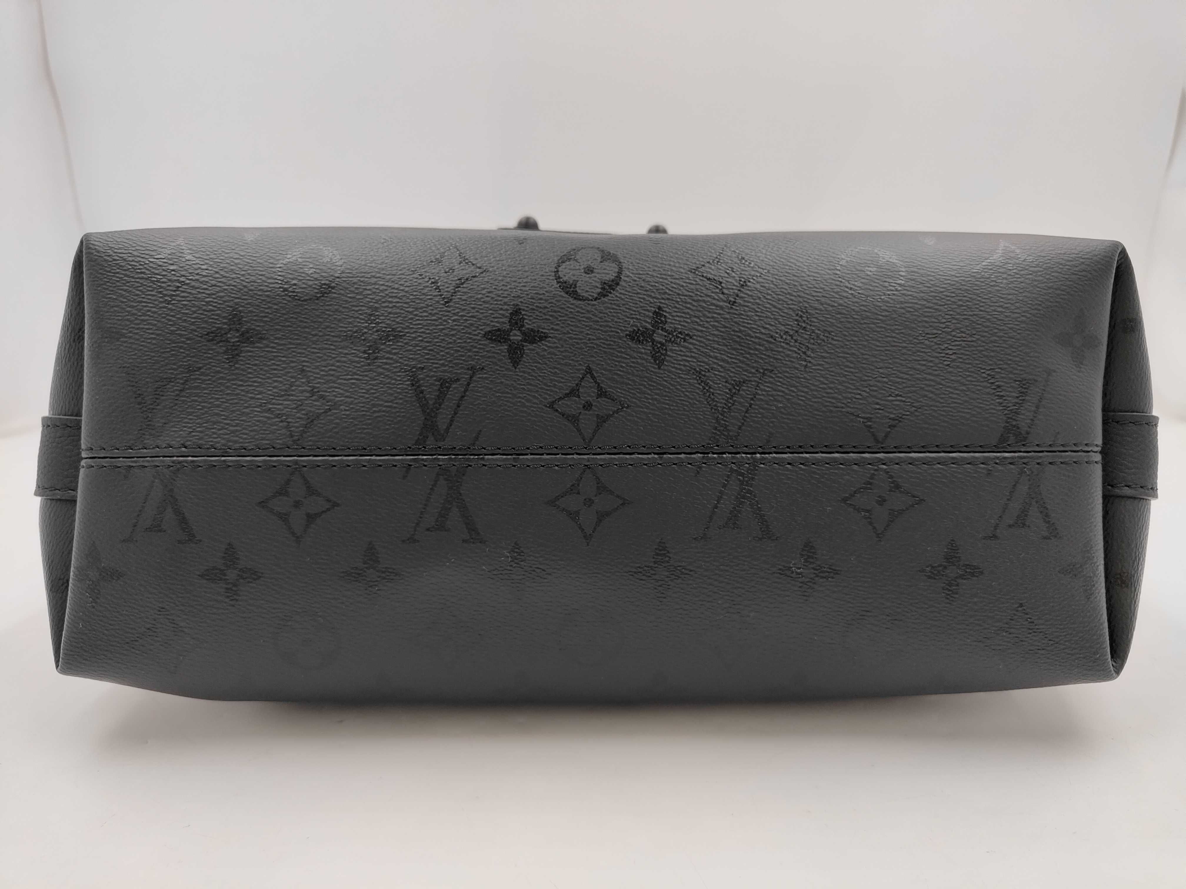 Vagabond Hobo M27856 Shoulder Bag — view 3
