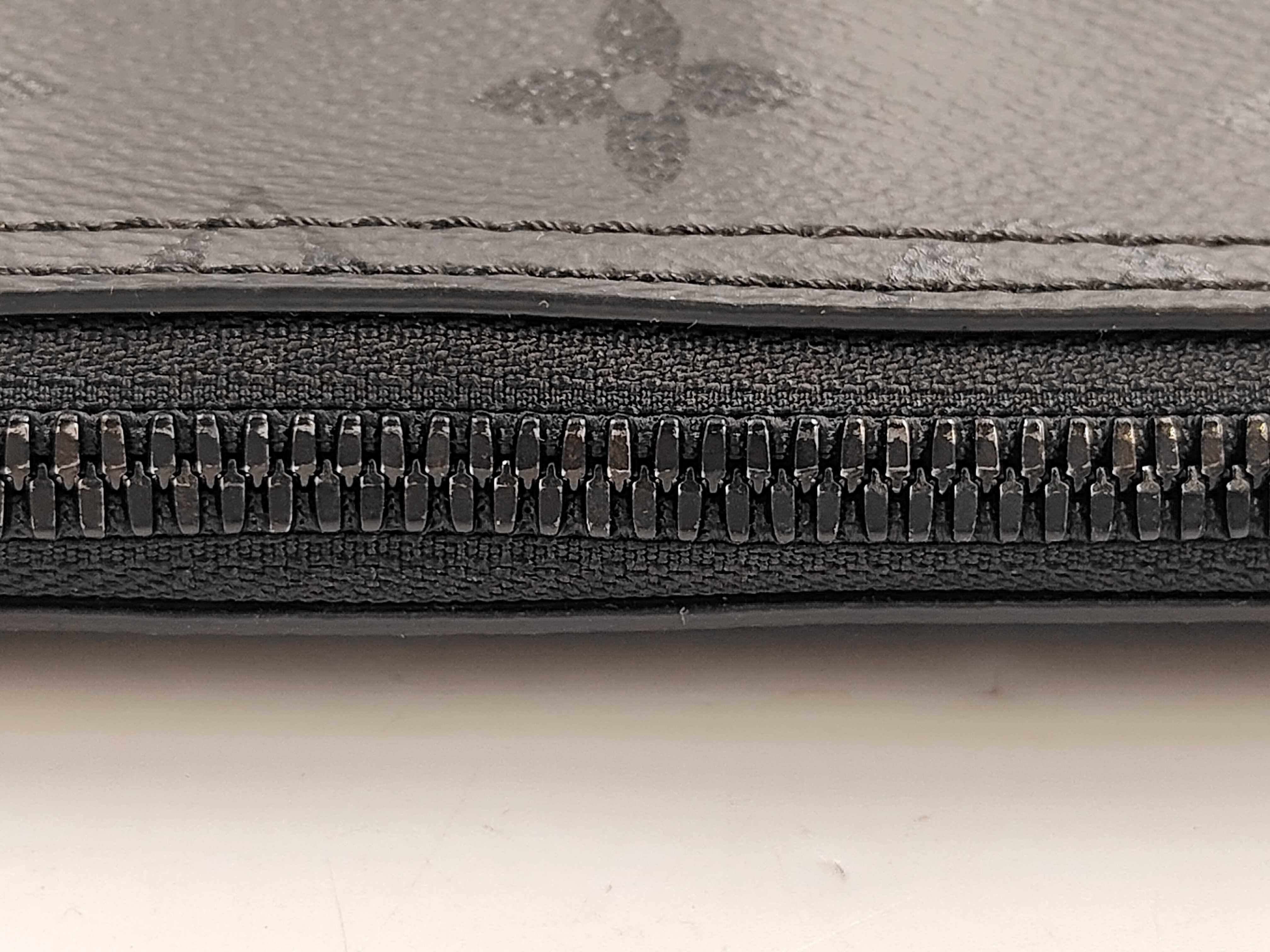 Vagabond Hobo M27856 Shoulder Bag — view 8