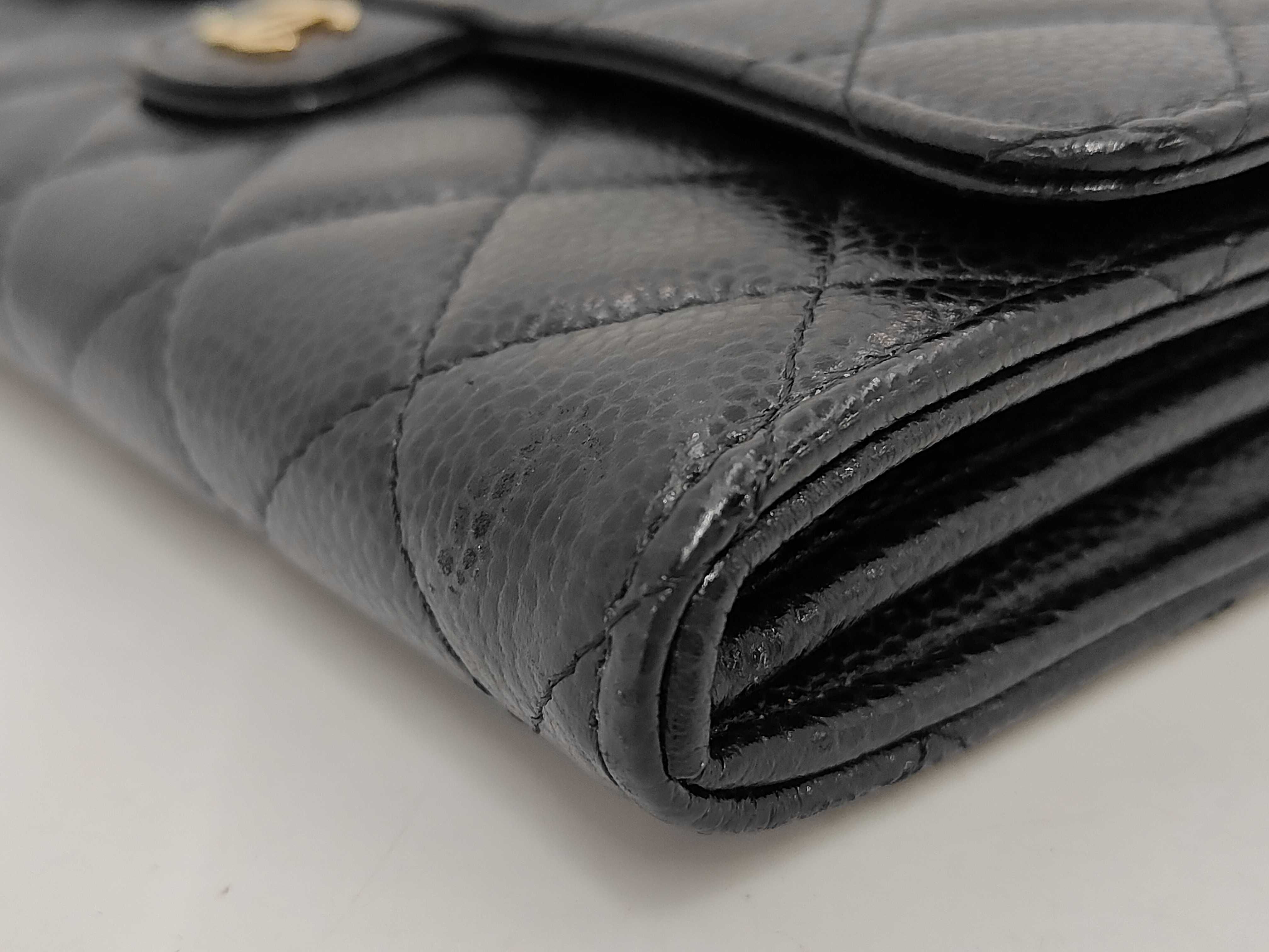 CLASSIC FLAP Long Wallet Black x Gold Quilted Caviaskin No. 27 No Card Wallet — view 3