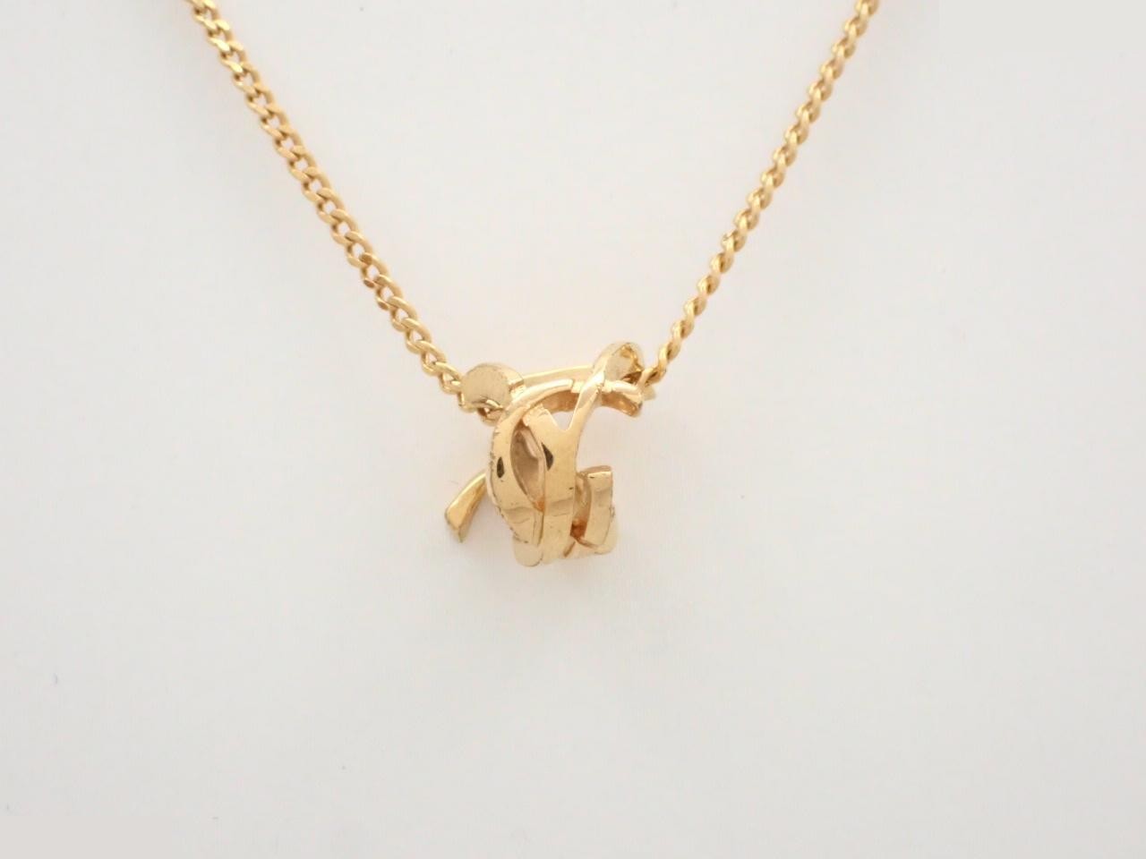 Other lines: Precious metal necklaces and pendants, chain approximately 48cm.