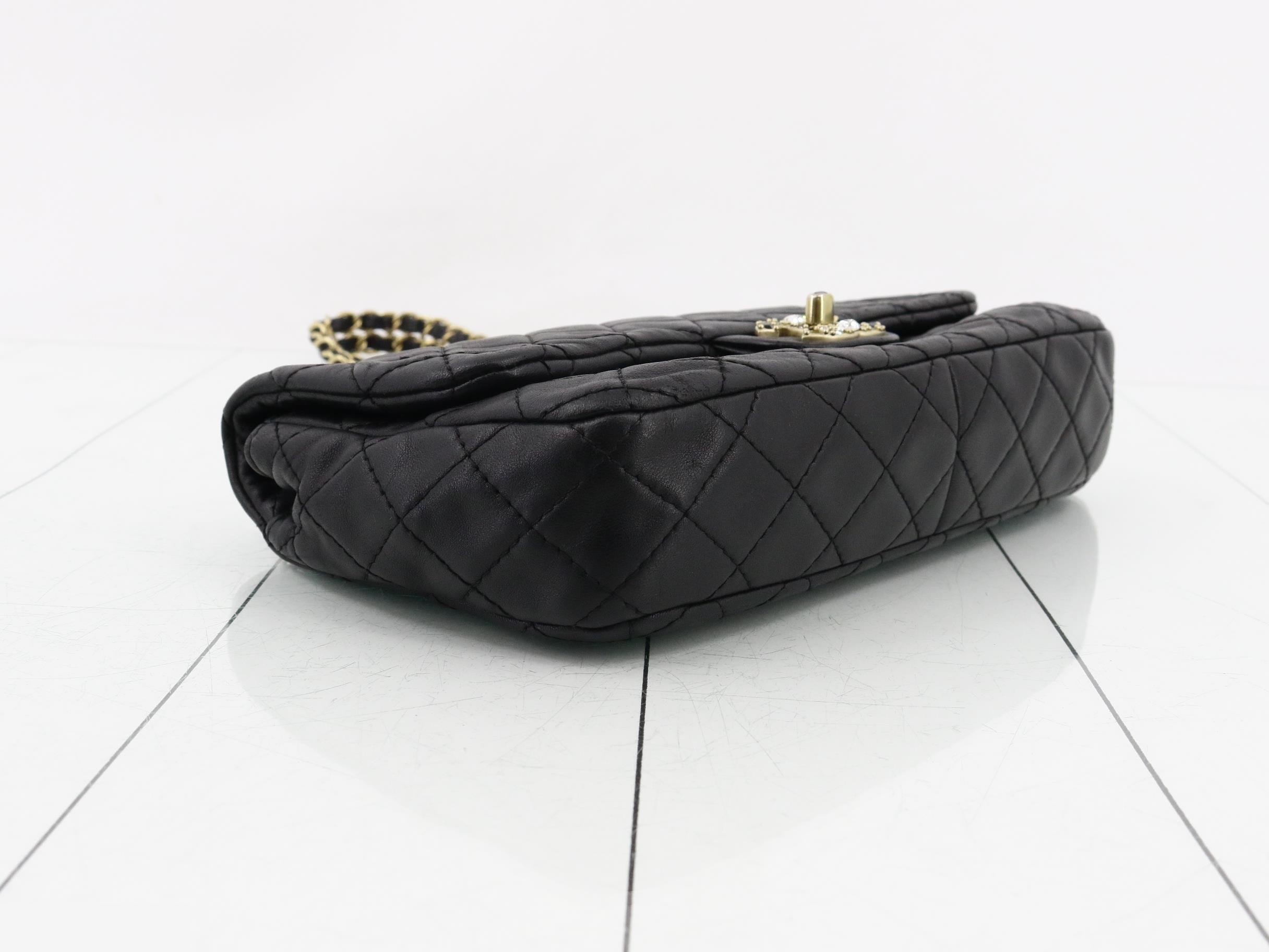 Matelassé Chain Shoulder Bag — view 5