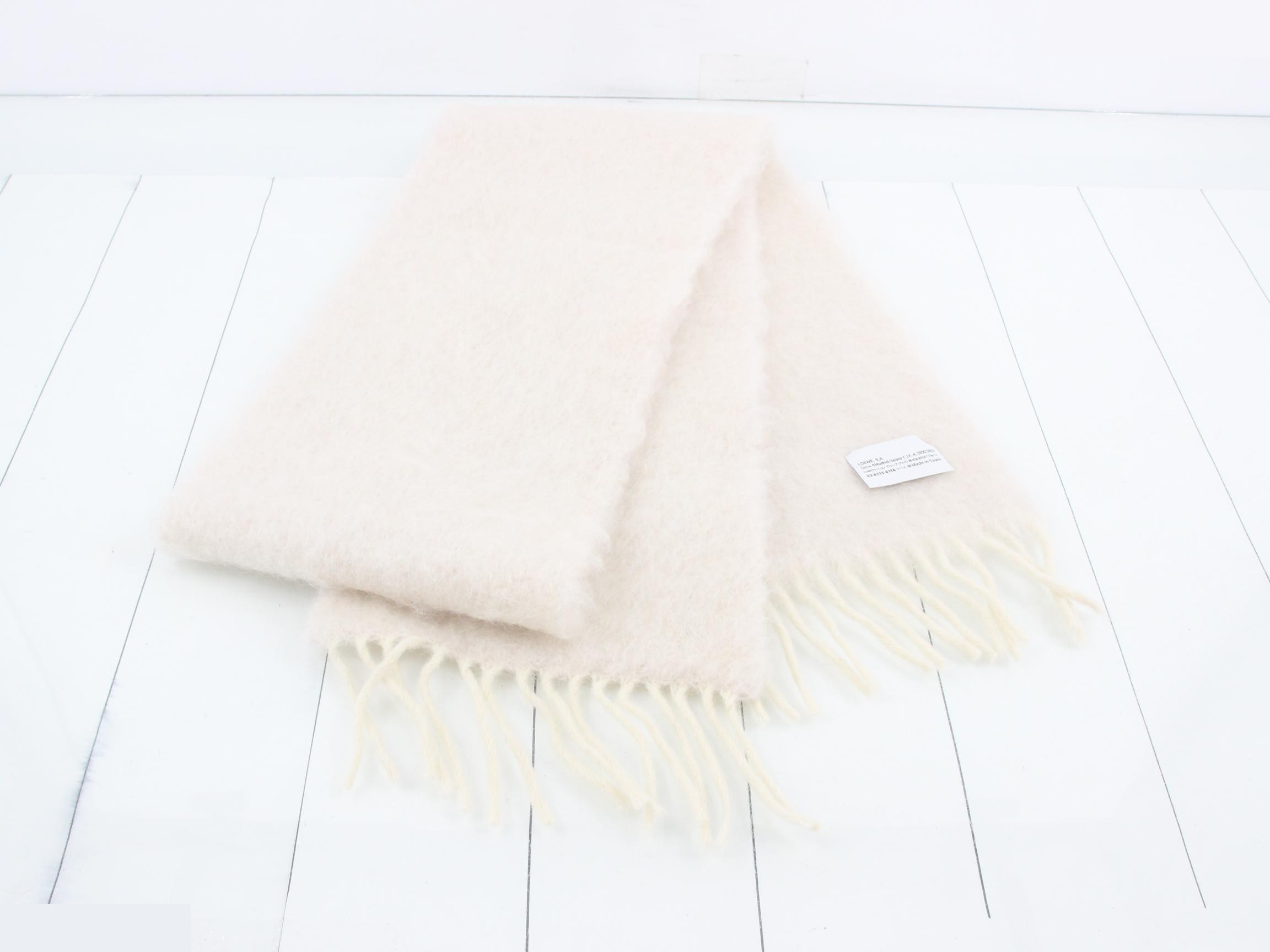 Logo mohair scarf with tag — view 3