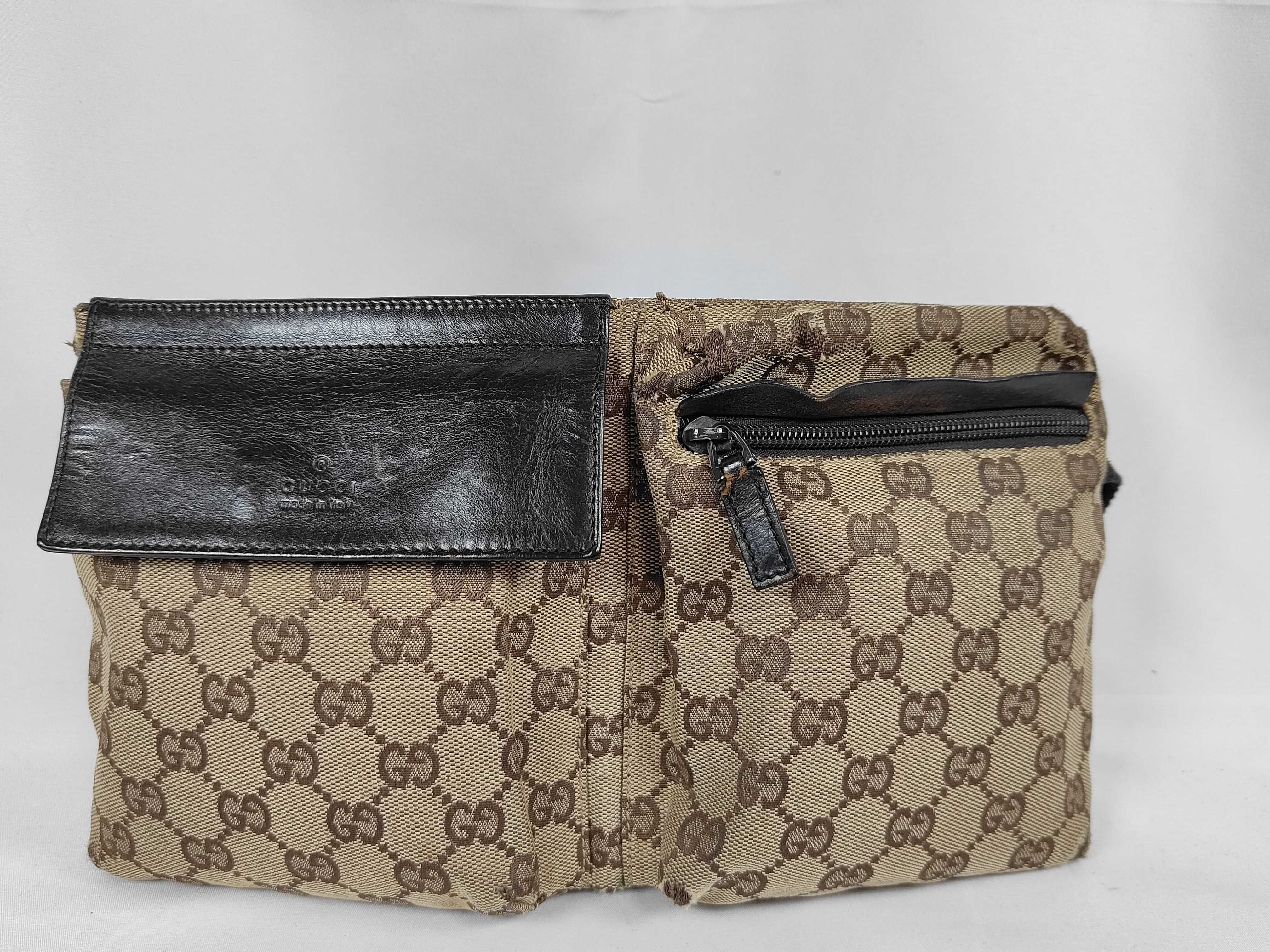 GG Canvas Body Bag
