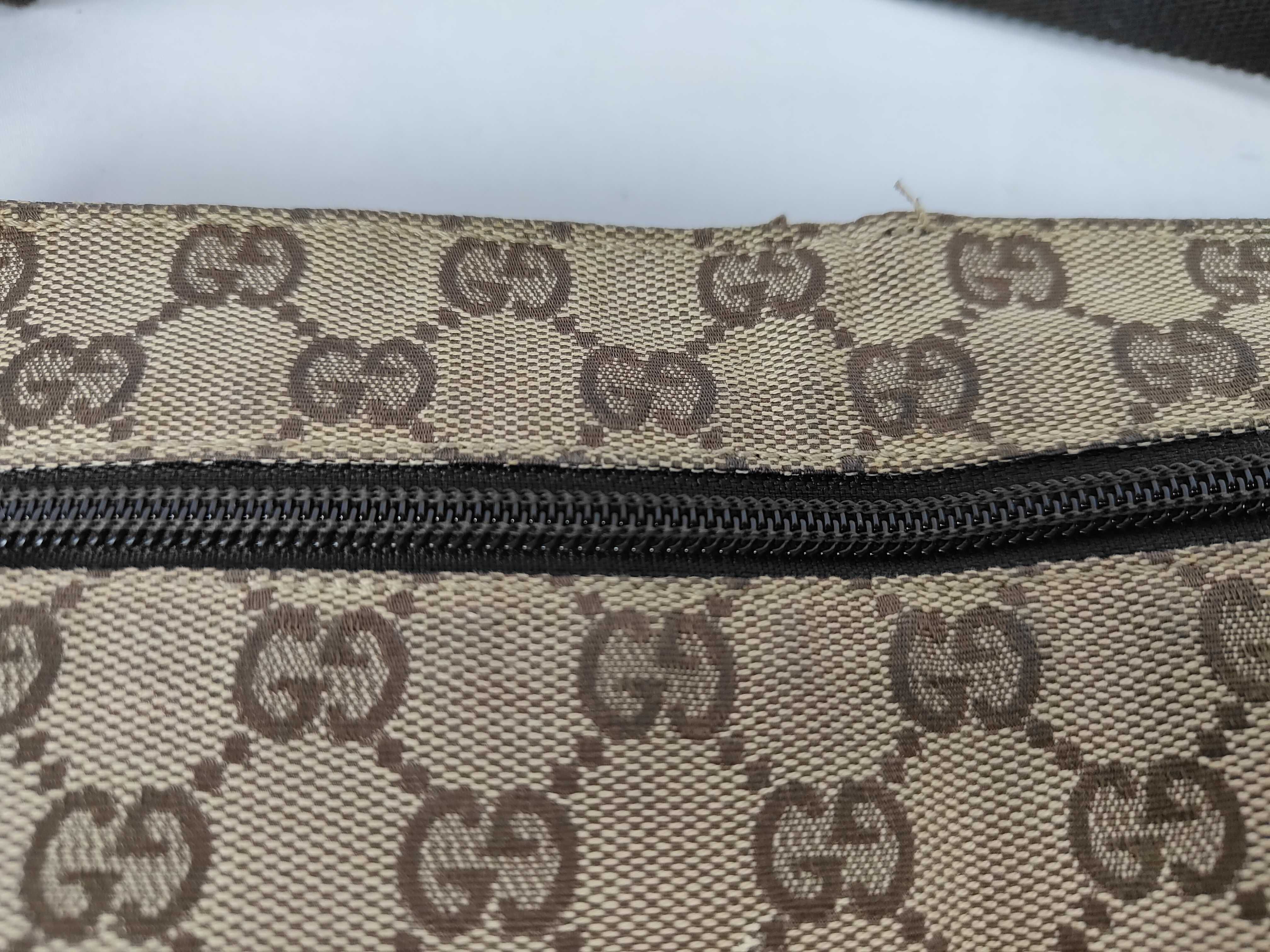 GG Canvas Body Bag — view 9