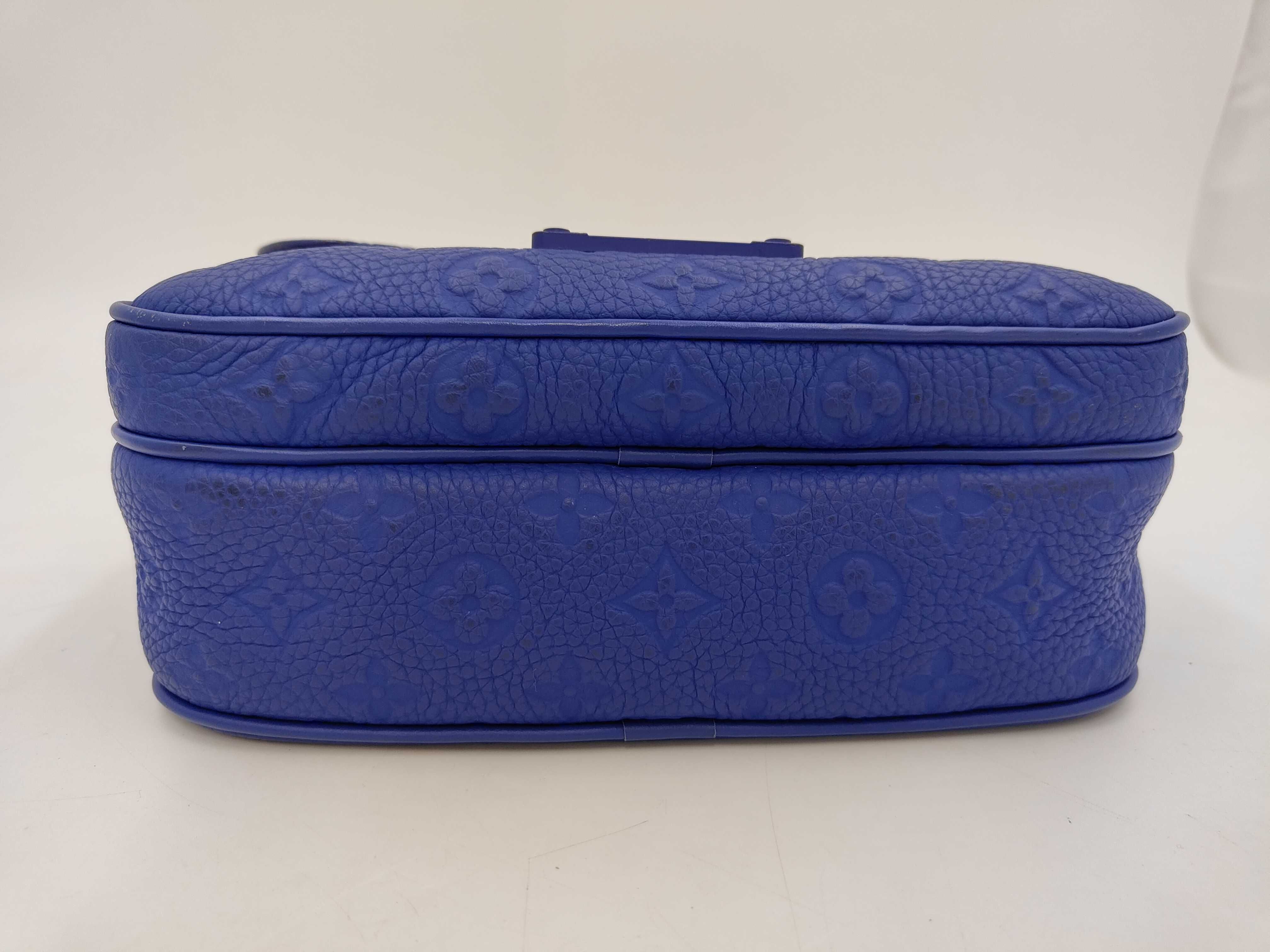 M58488 Taurillon Monogram S Lock Messenger ST (different color) Handbag — view 10