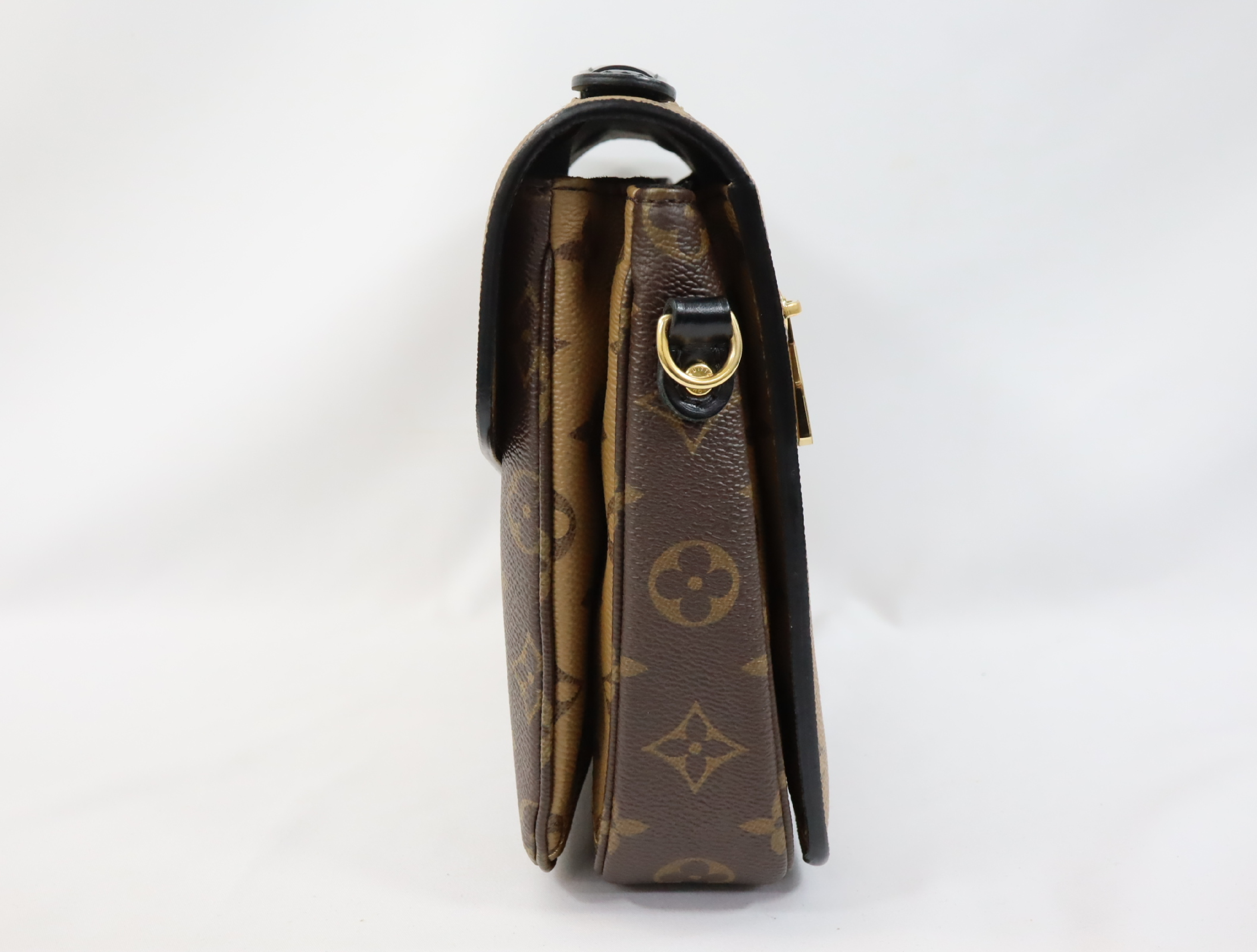 Monogram Reverse Pochette Metis MM M44876 Shoulder Bag (RFID detected) — view 3