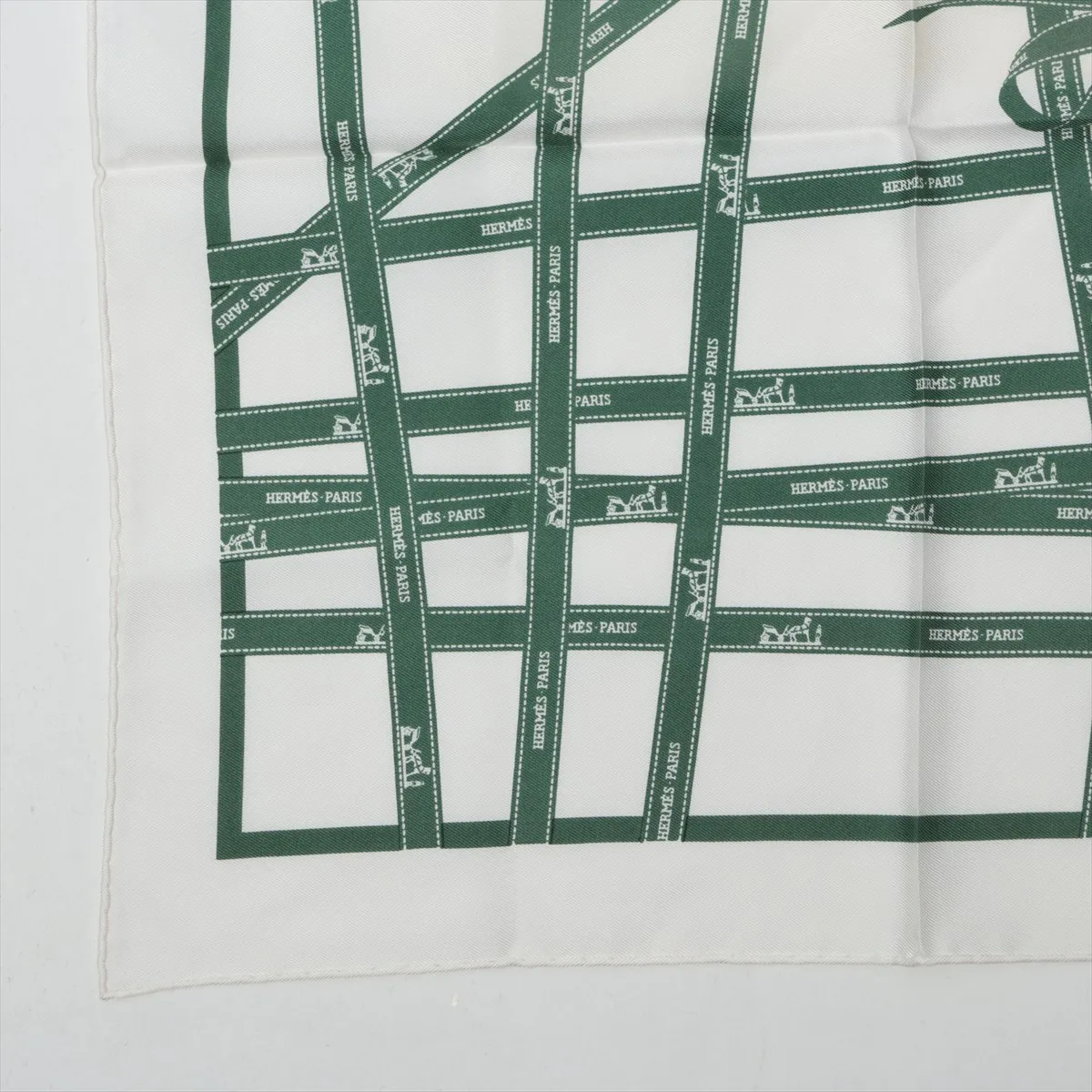 Carre 45 Bolduc Ribbon Scarf Silk White x Green Thread Fuzzing — view 5