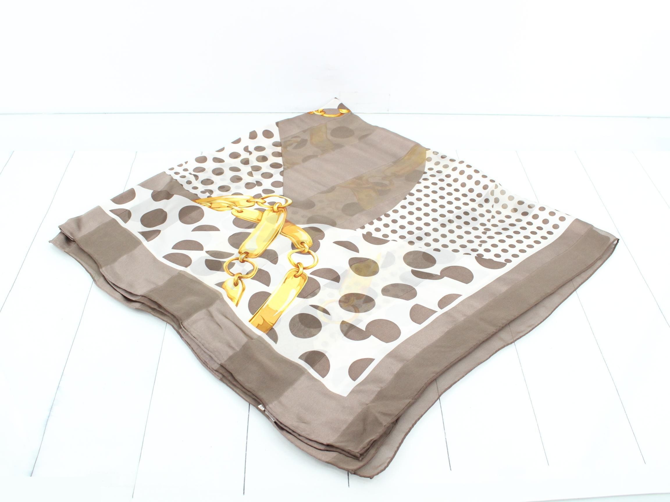 Other lines: Small items, accessories, scarves — view 2