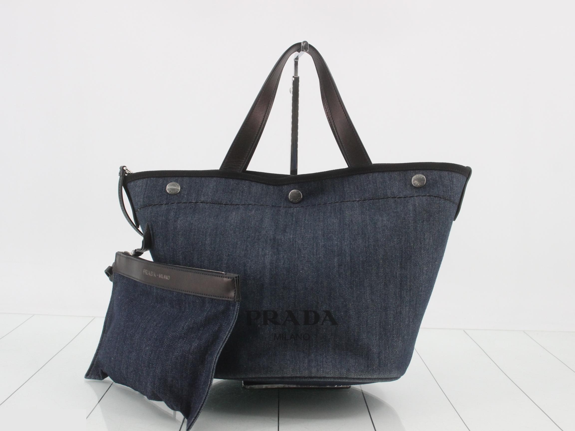Two-way tote bag, denim/city calf leather, with pouch.