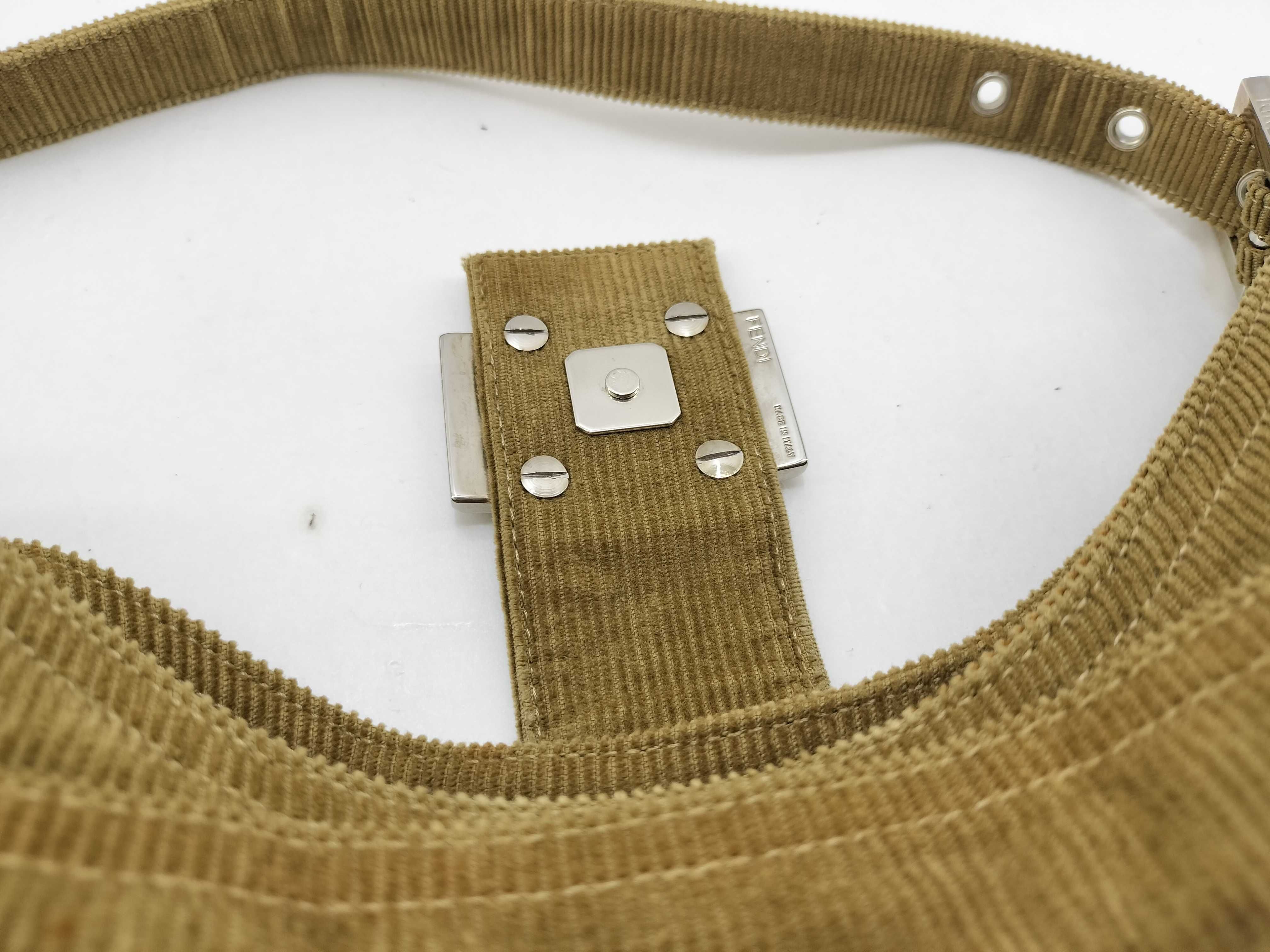 Mamma Fendi Corduroy Mamma Shoulder Bag — view 11