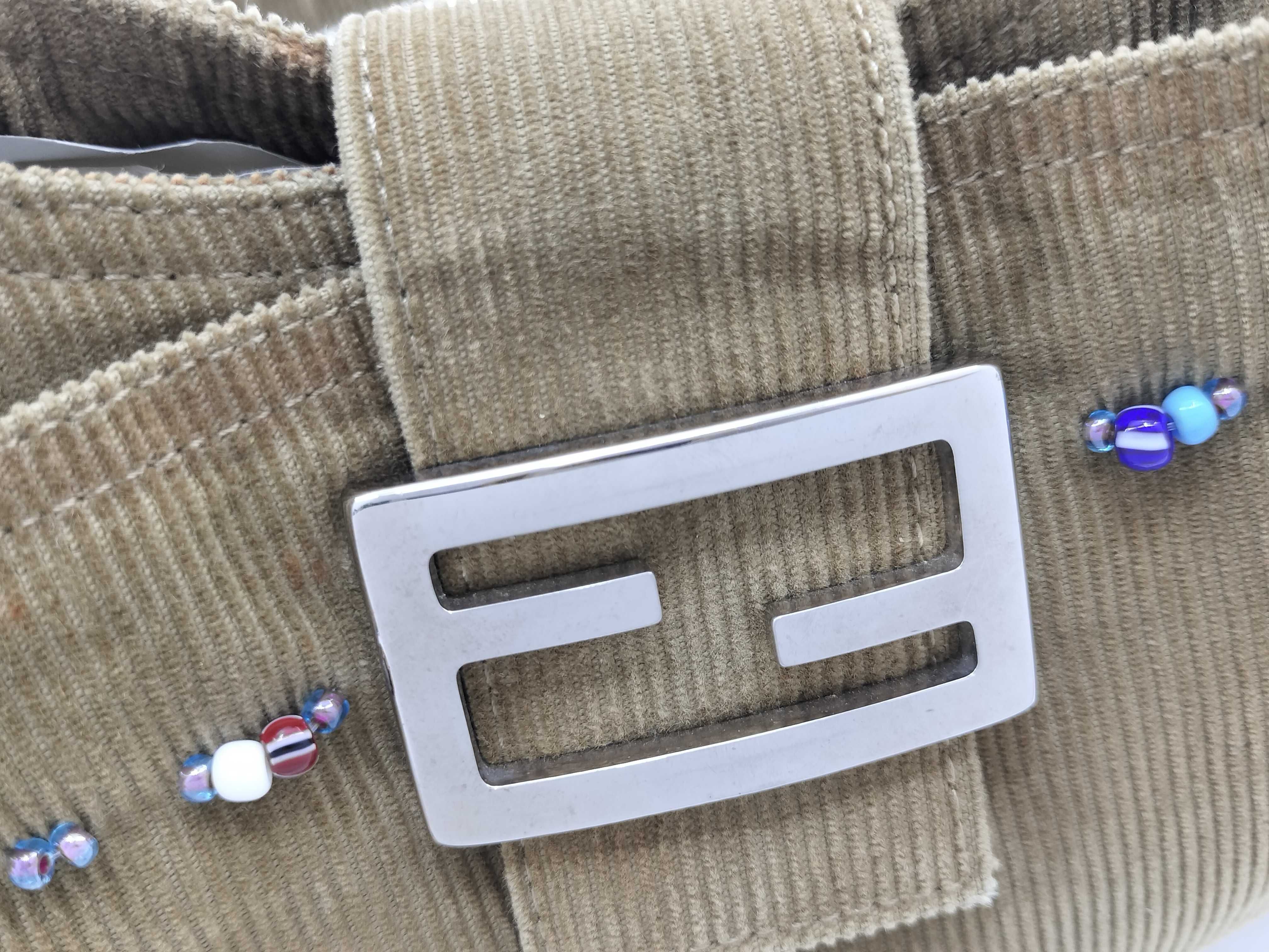 Mamma Fendi Corduroy Mamma Shoulder Bag — view 10
