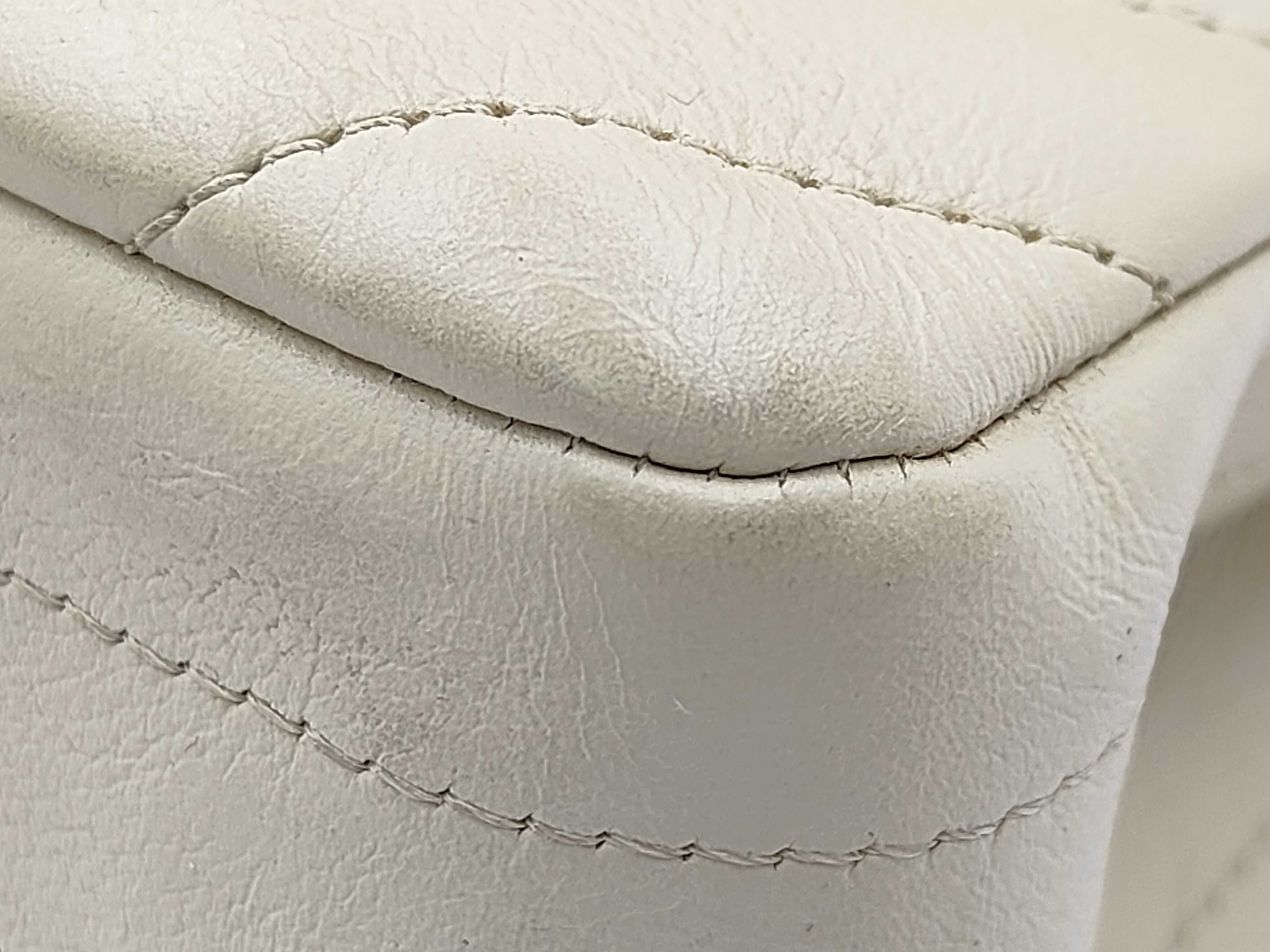 V-stitch double flap calfskin chain shoulder bag in beige. — view 5