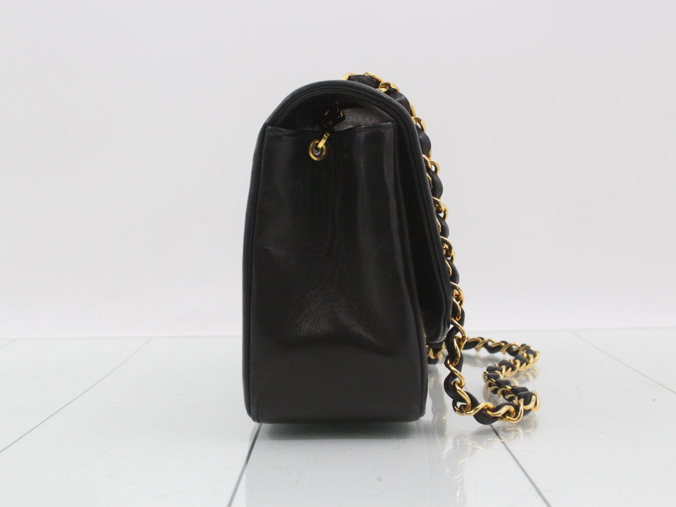 Classic Chain Clutch Lambskin — view 4
